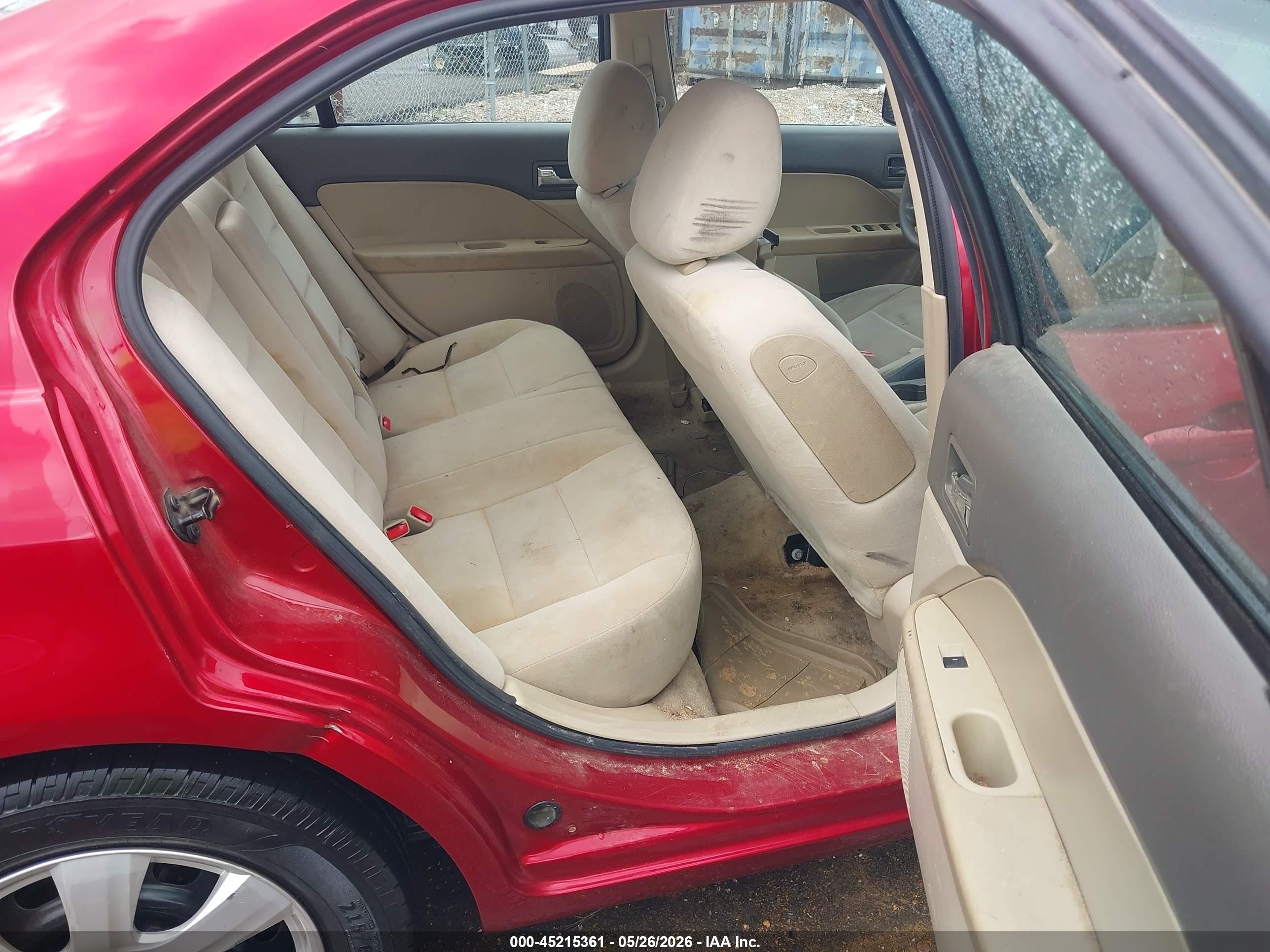 2009 Ford Fusion S Red vin: 3FAHP06Z39R212608