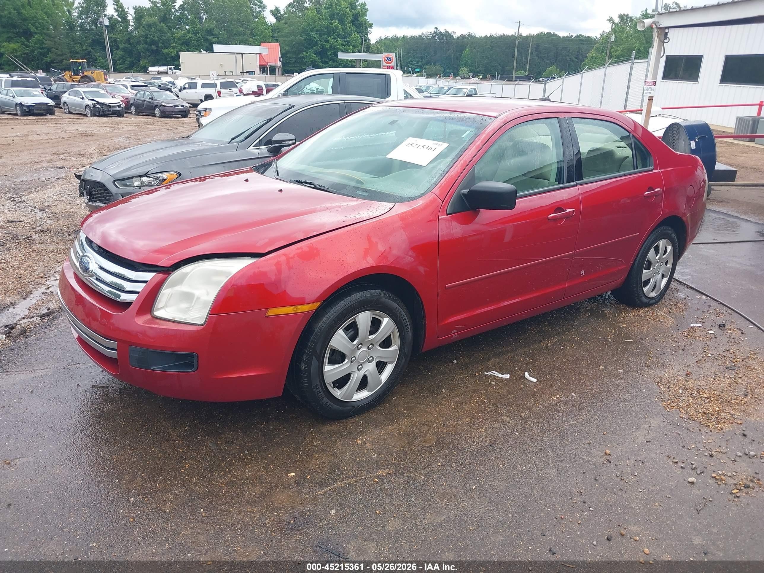 2009 Ford Fusion S Red vin: 3FAHP06Z39R212608