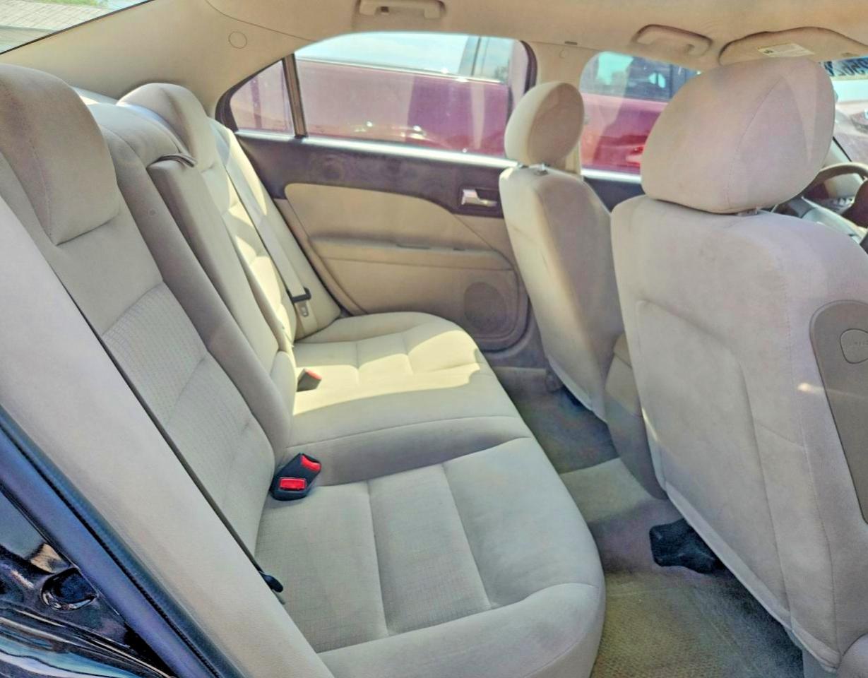 2008 Ford Fusion S Black vin: 3FAHP06Z48R111365