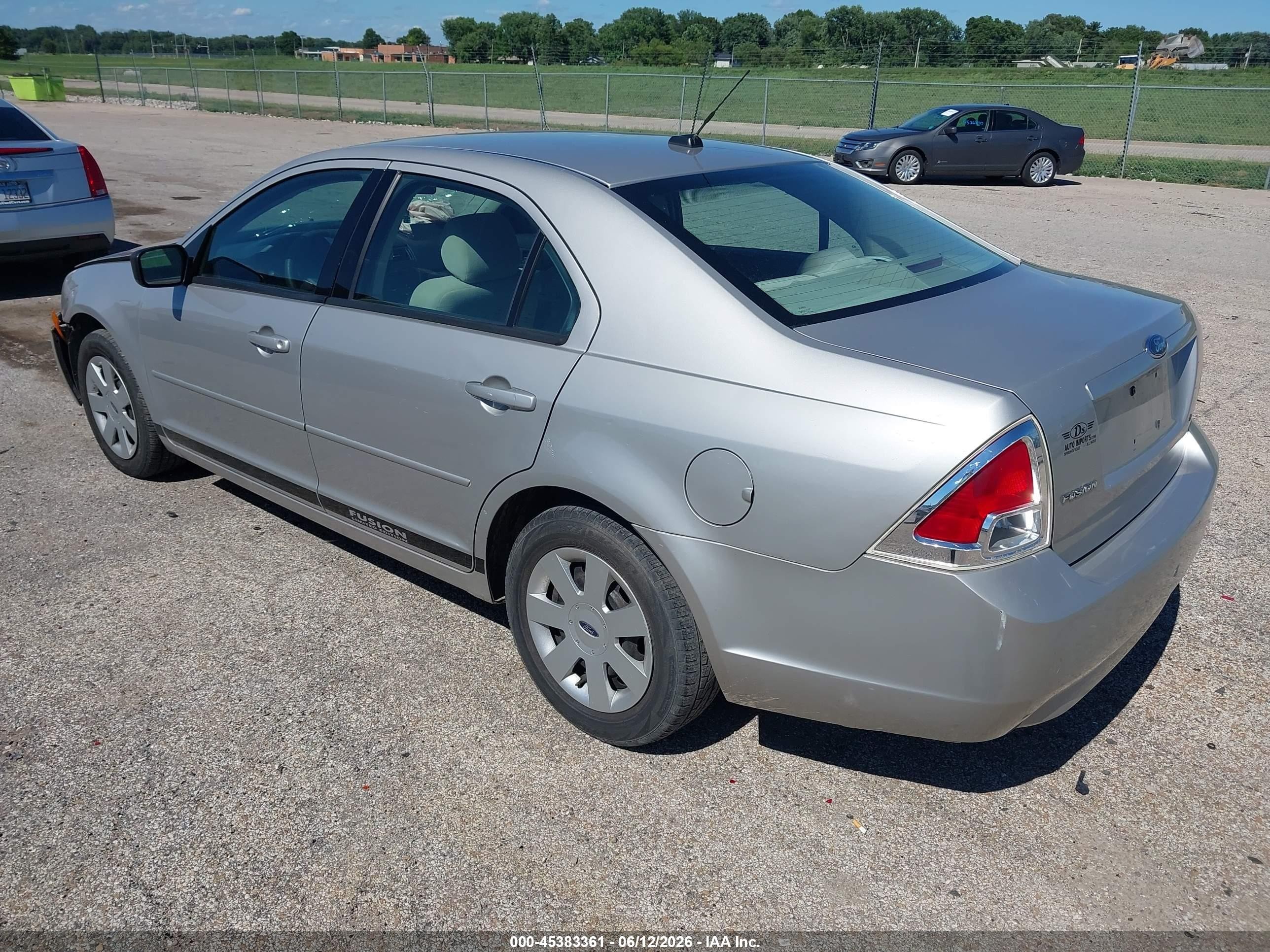 2007 Ford Fusion S Silver vin: 3FAHP06Z67R147993