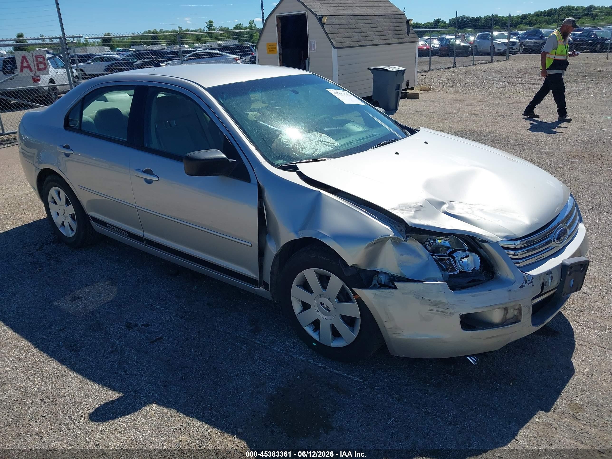 2007 Ford Fusion S Silver vin: 3FAHP06Z67R147993