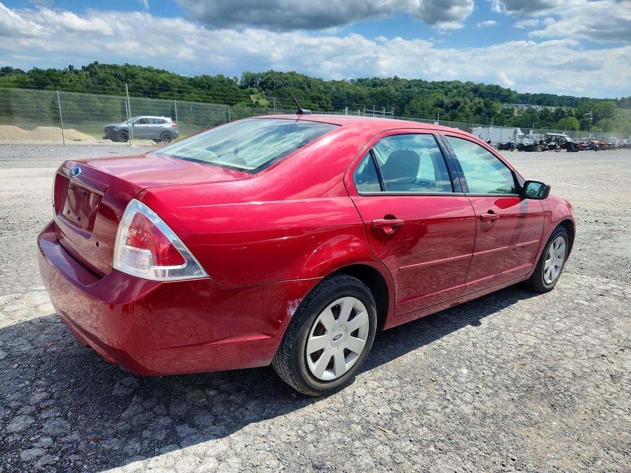 2009 Ford Fusion S Red vin: 3FAHP06Z69R109876