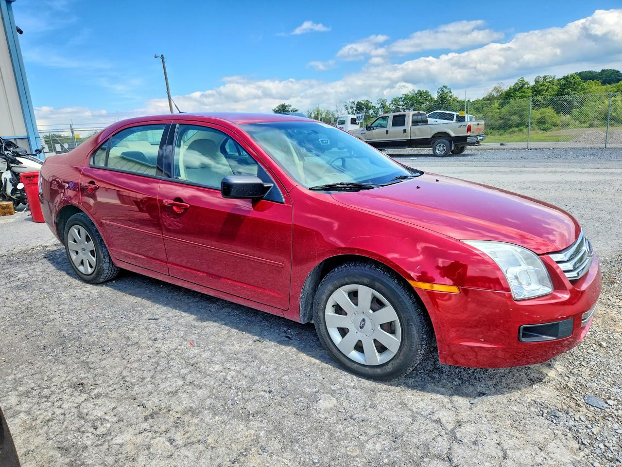 2009 Ford Fusion S Red vin: 3FAHP06Z69R109876