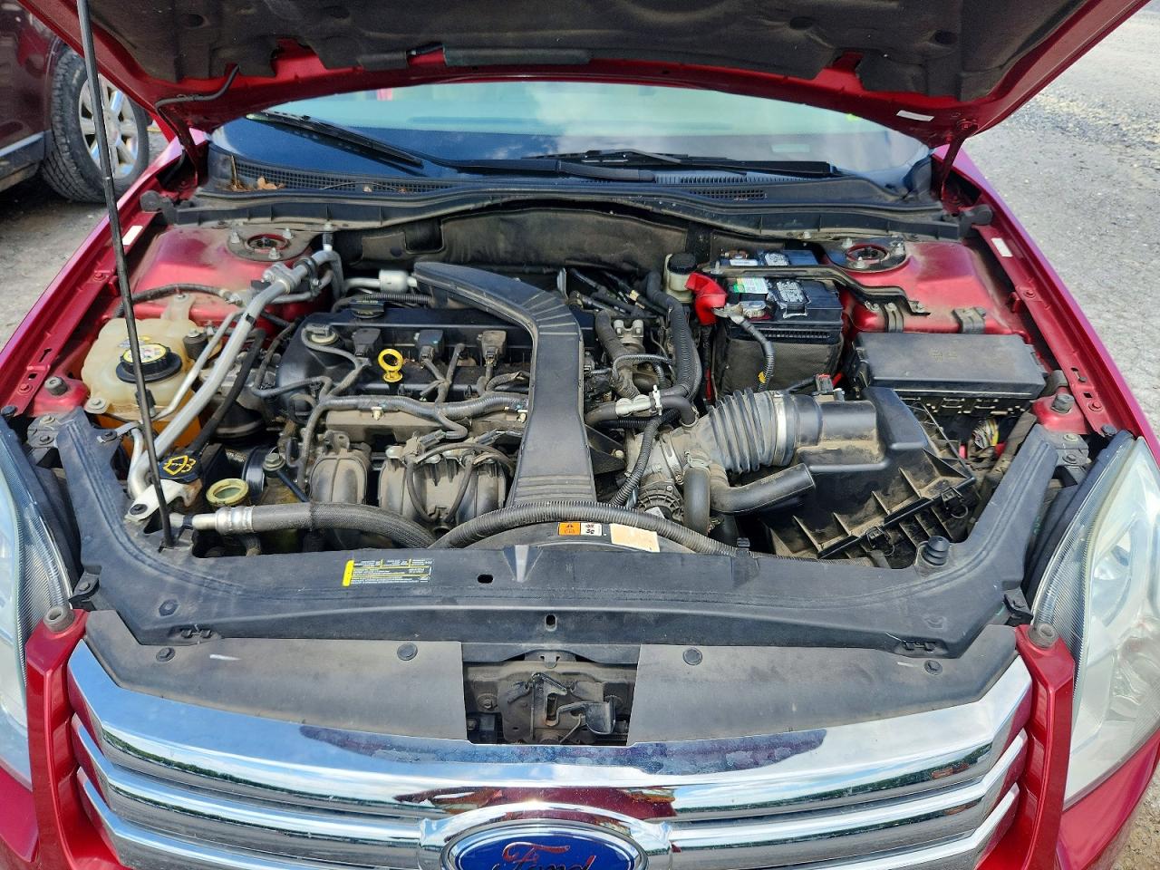 2009 Ford Fusion S Red vin: 3FAHP06Z69R109876