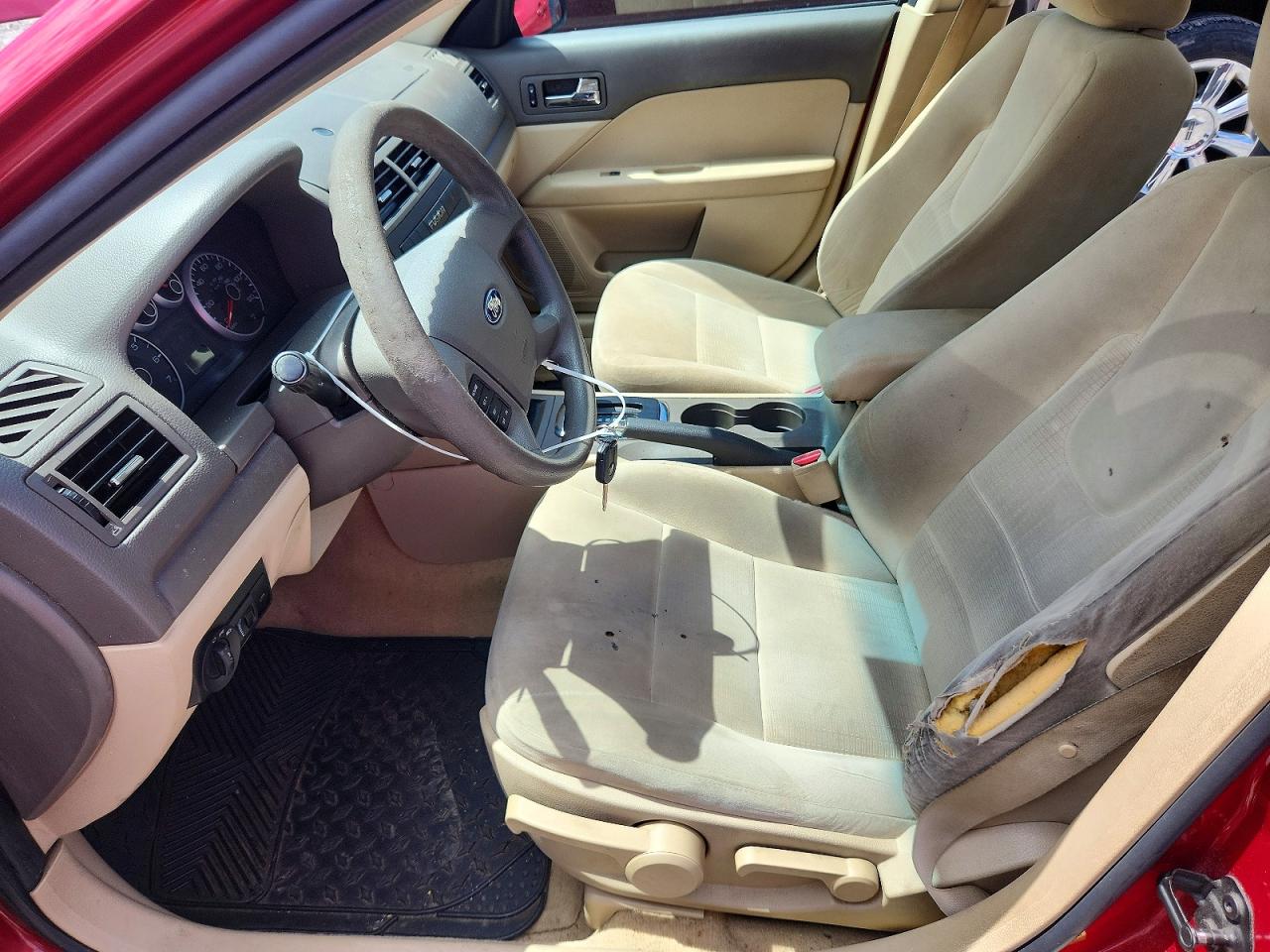 2009 Ford Fusion S Red vin: 3FAHP06Z69R109876