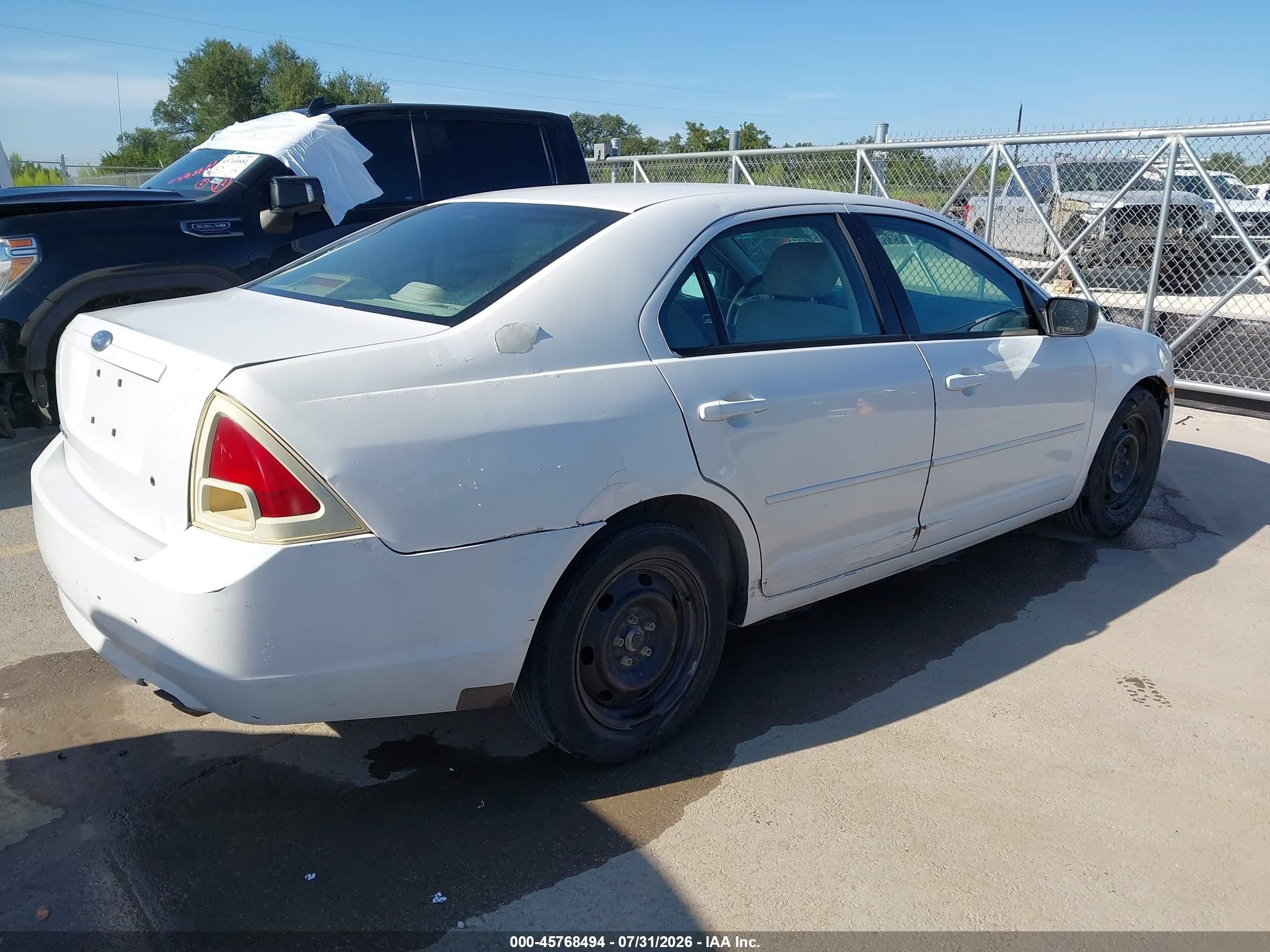 2007 Ford Fusion S White vin: 3FAHP06Z77R102447