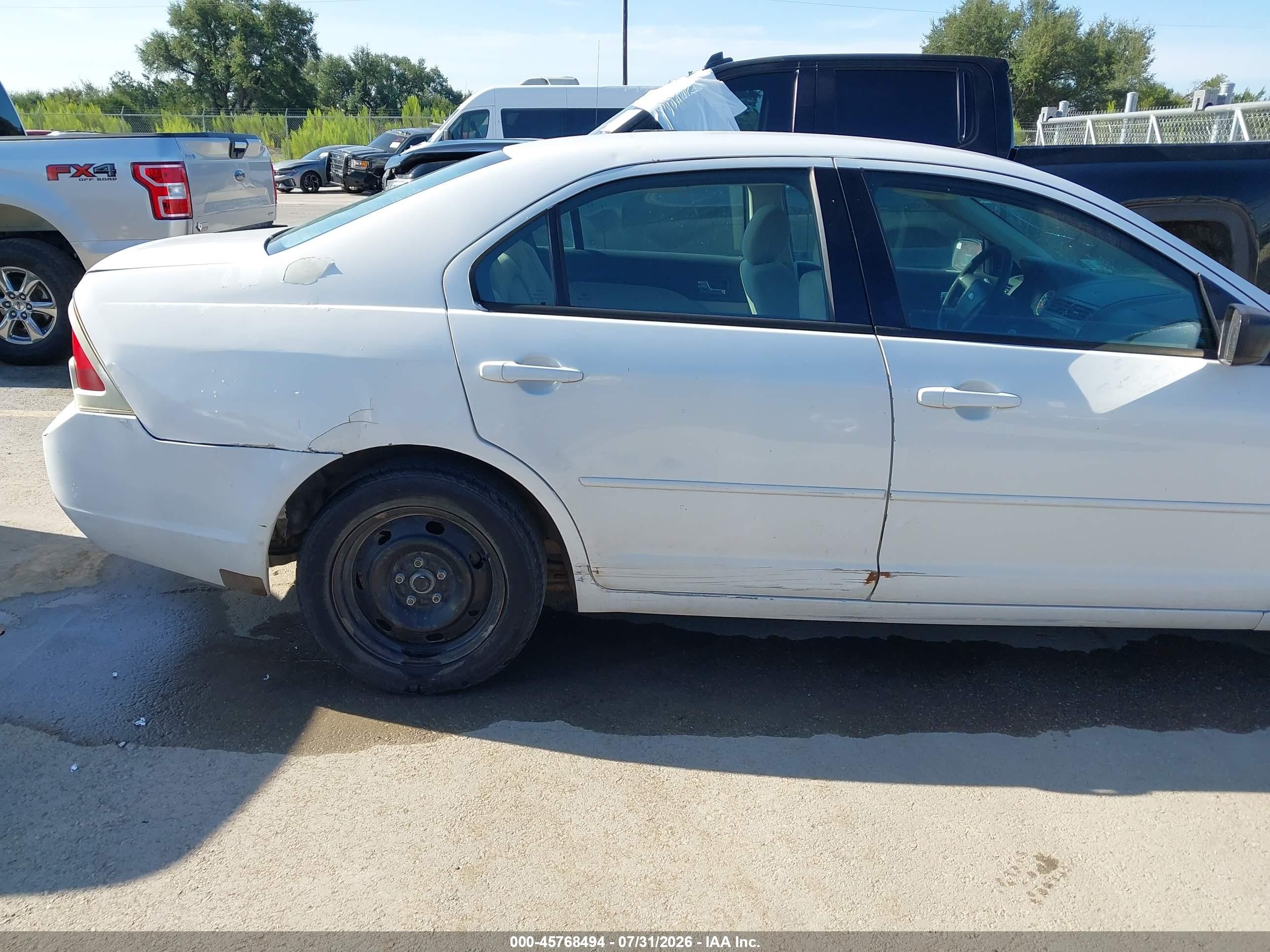 2007 Ford Fusion S White vin: 3FAHP06Z77R102447
