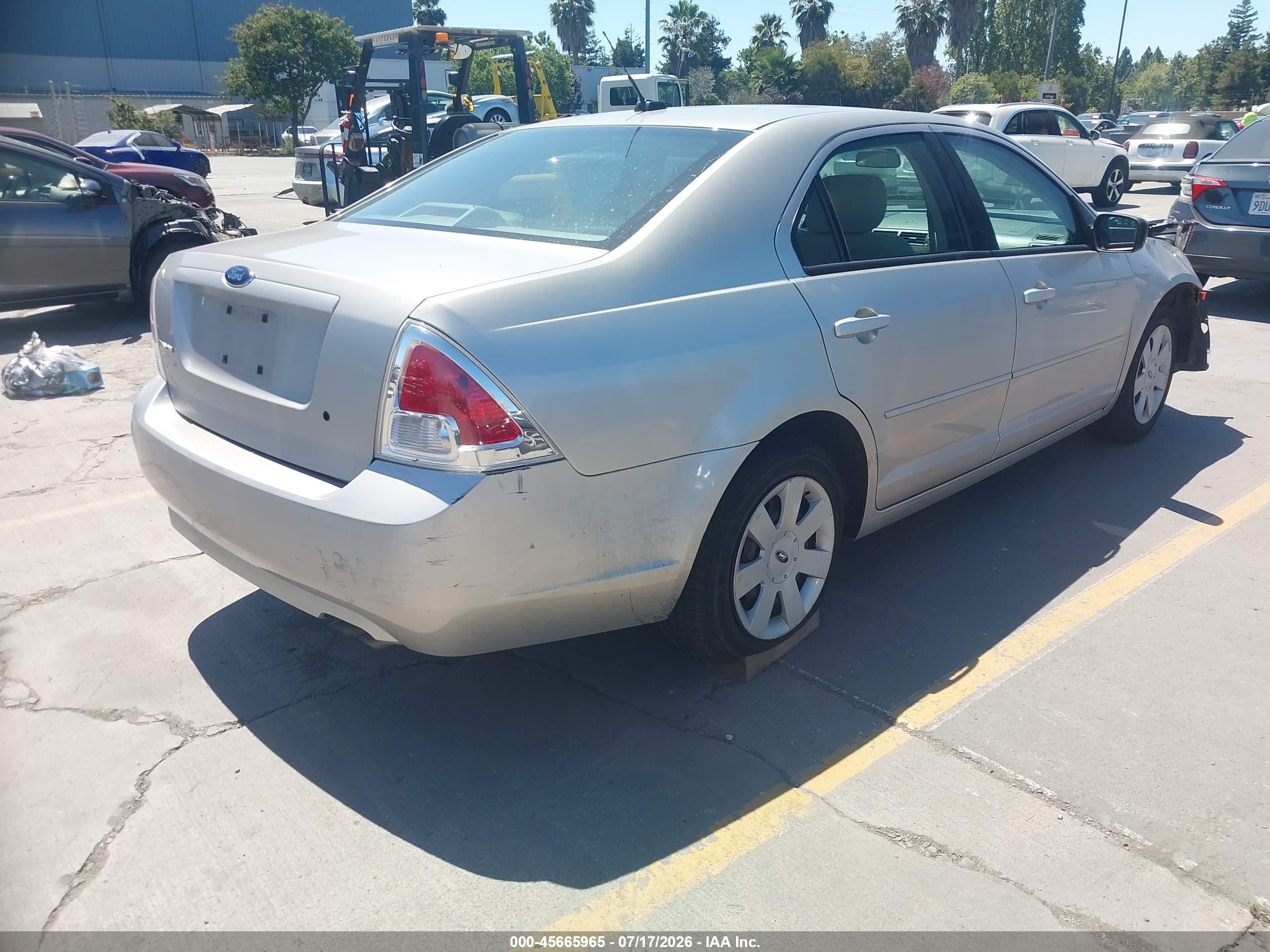2008 Ford Fusion S Серебряный vin: 3FAHP06Z78R211749