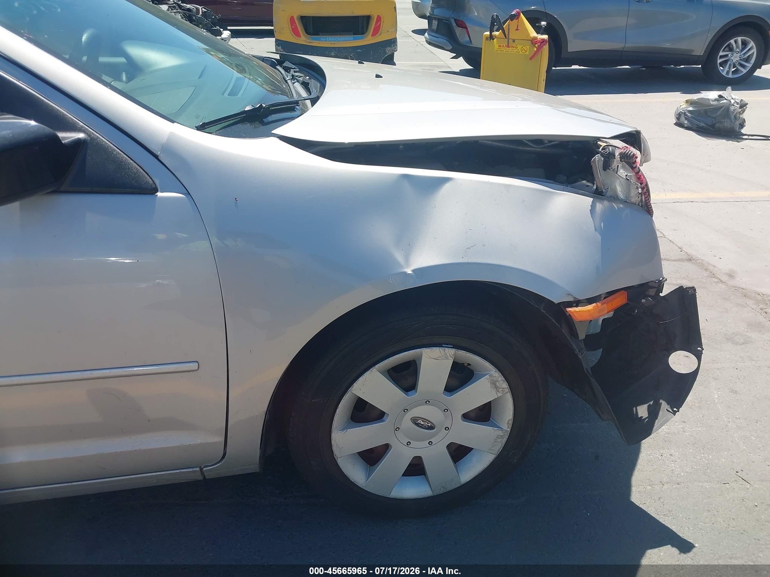 2008 Ford Fusion S Серебряный vin: 3FAHP06Z78R211749