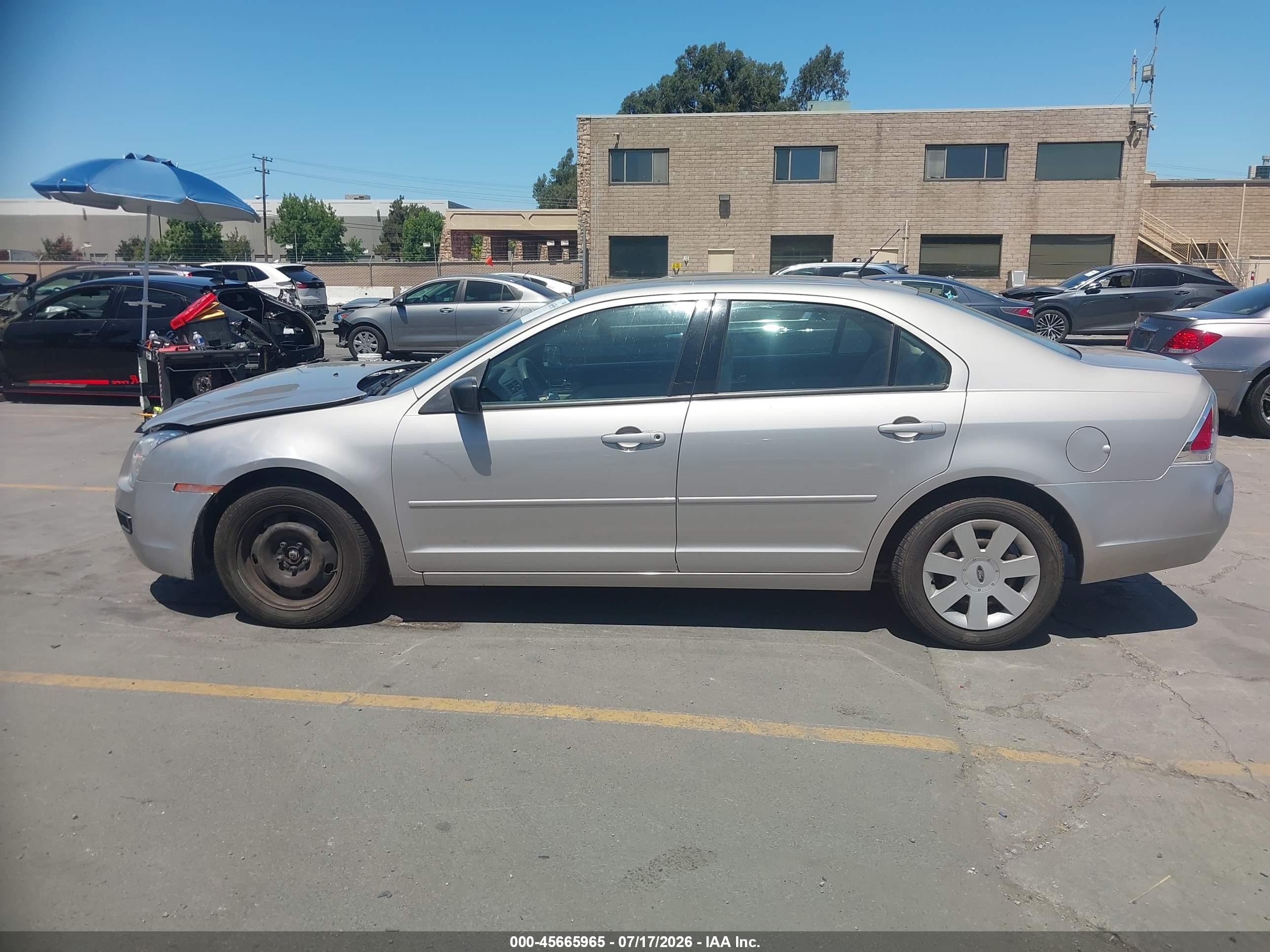 2008 Ford Fusion S Серебряный vin: 3FAHP06Z78R211749