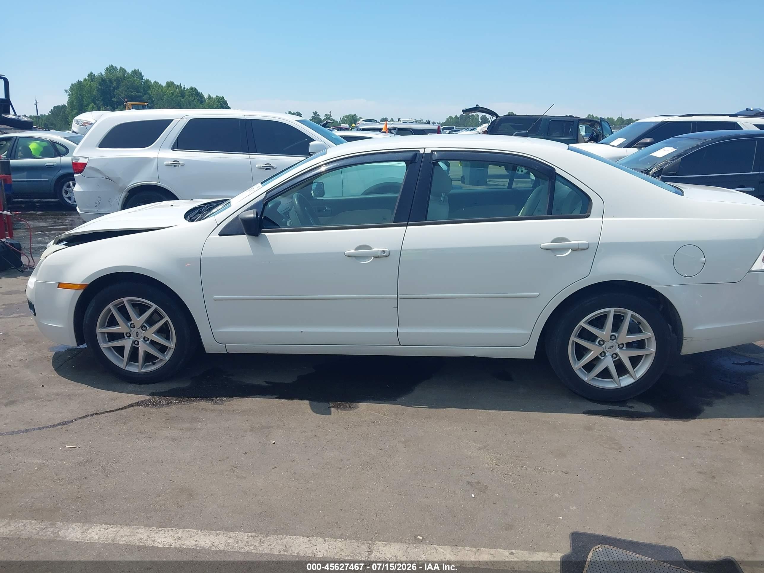 2009 Ford Fusion S White vin: 3FAHP06Z79R130168