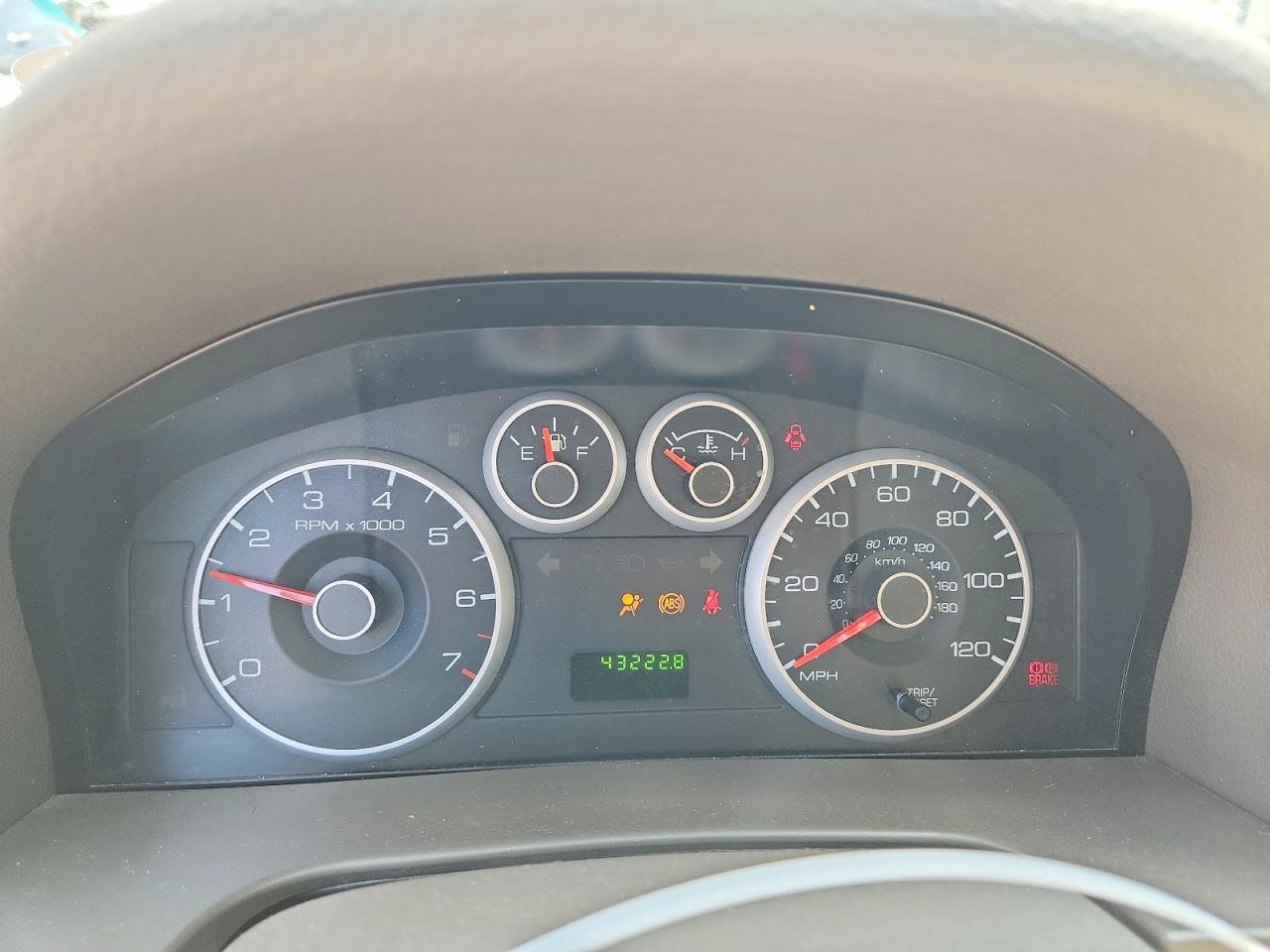 2008 Ford Fusion S Gold vin: 3FAHP06Z88R123549