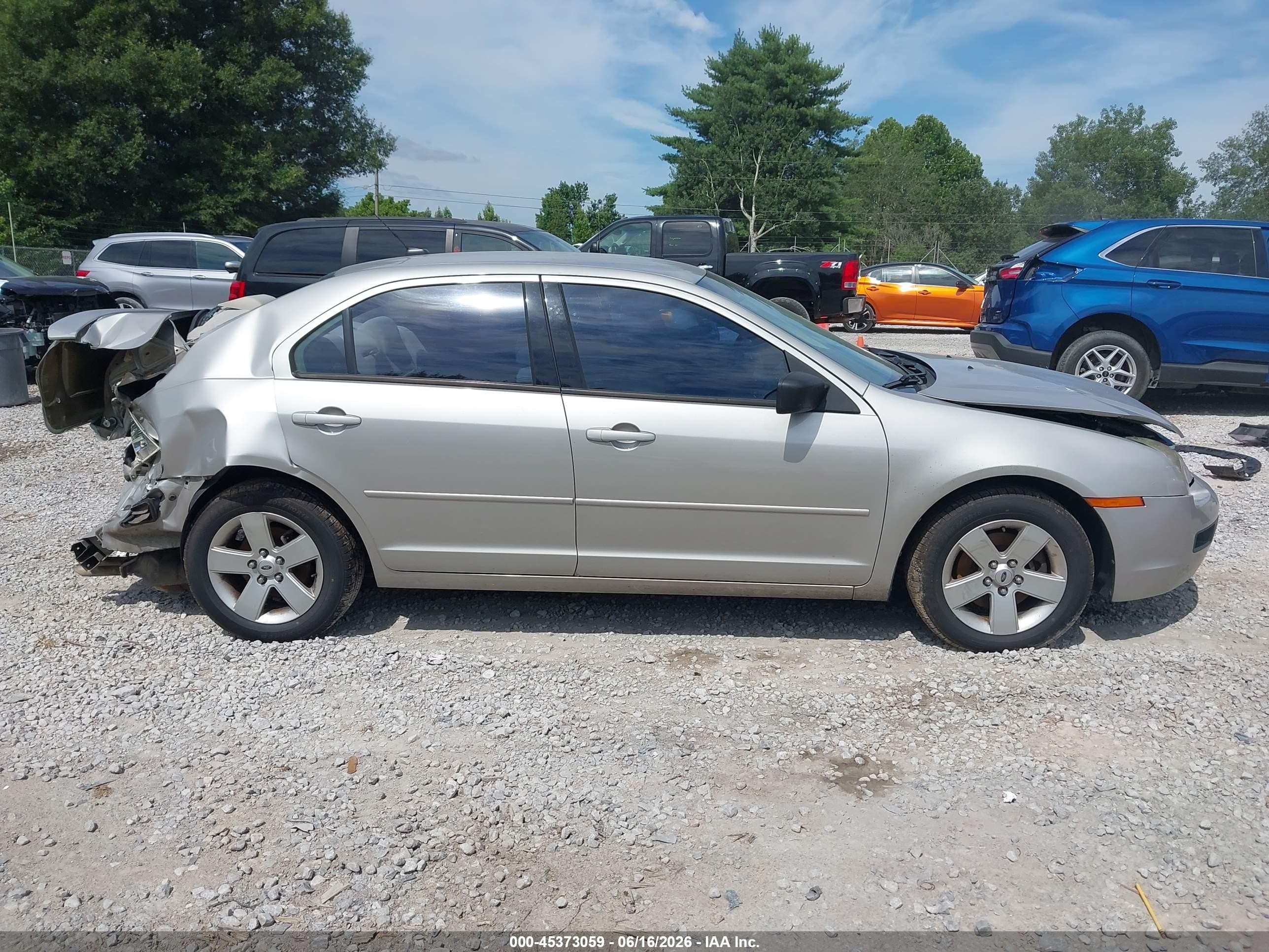 2007 Ford Fusion S Silver vin: 3FAHP06Z97R167123