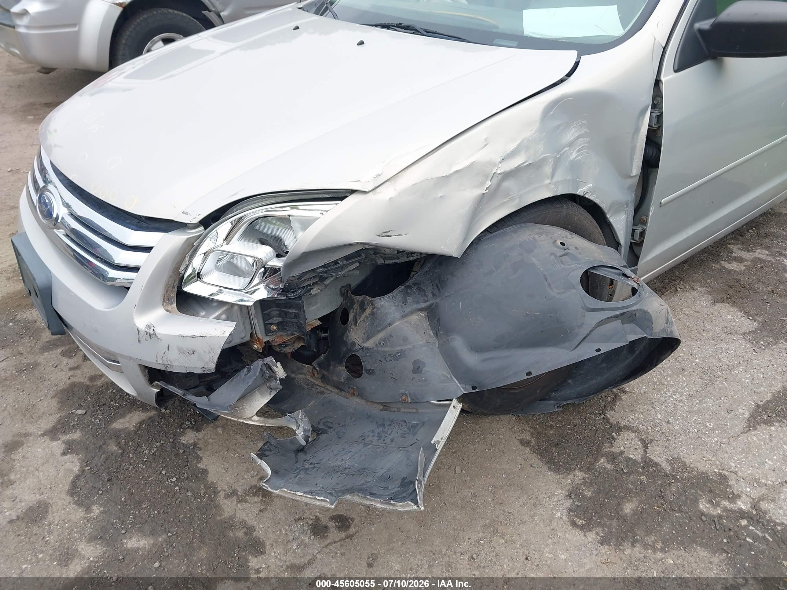 2009 Ford Fusion S Silver vin: 3FAHP06Z99R175029