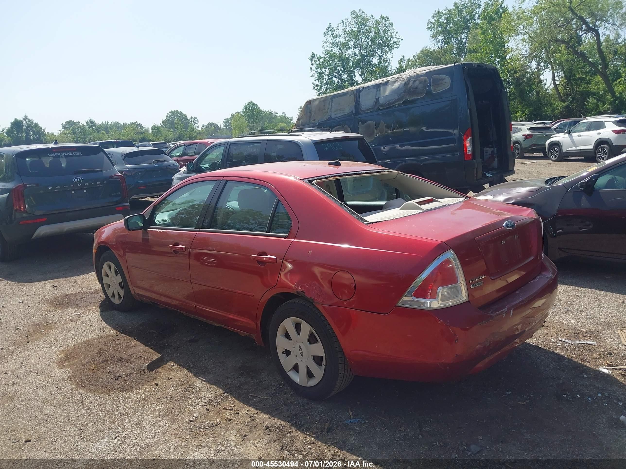 2007 Ford Fusion S Red vin: 3FAHP06ZX7R260197