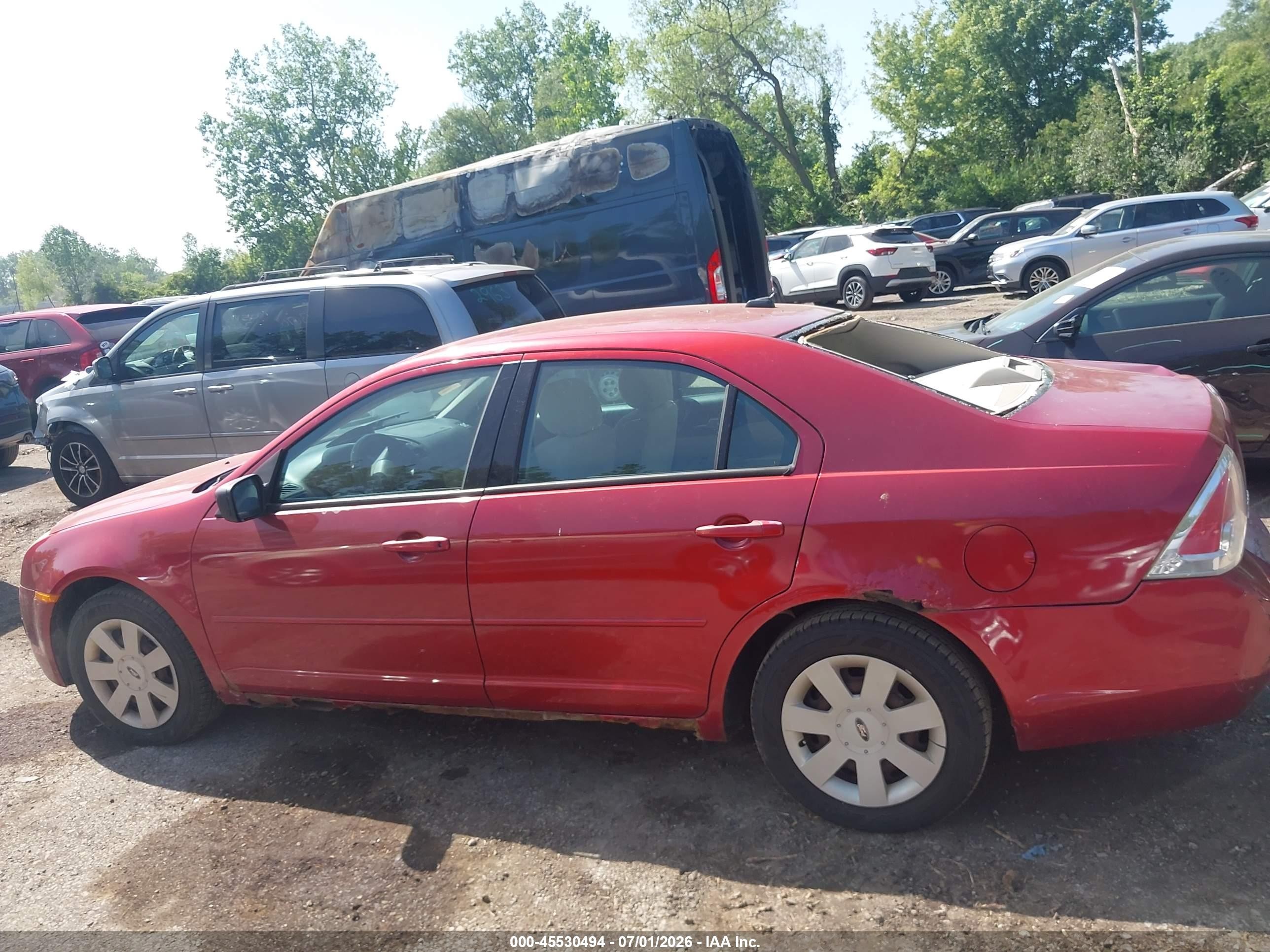 2007 Ford Fusion S Red vin: 3FAHP06ZX7R260197