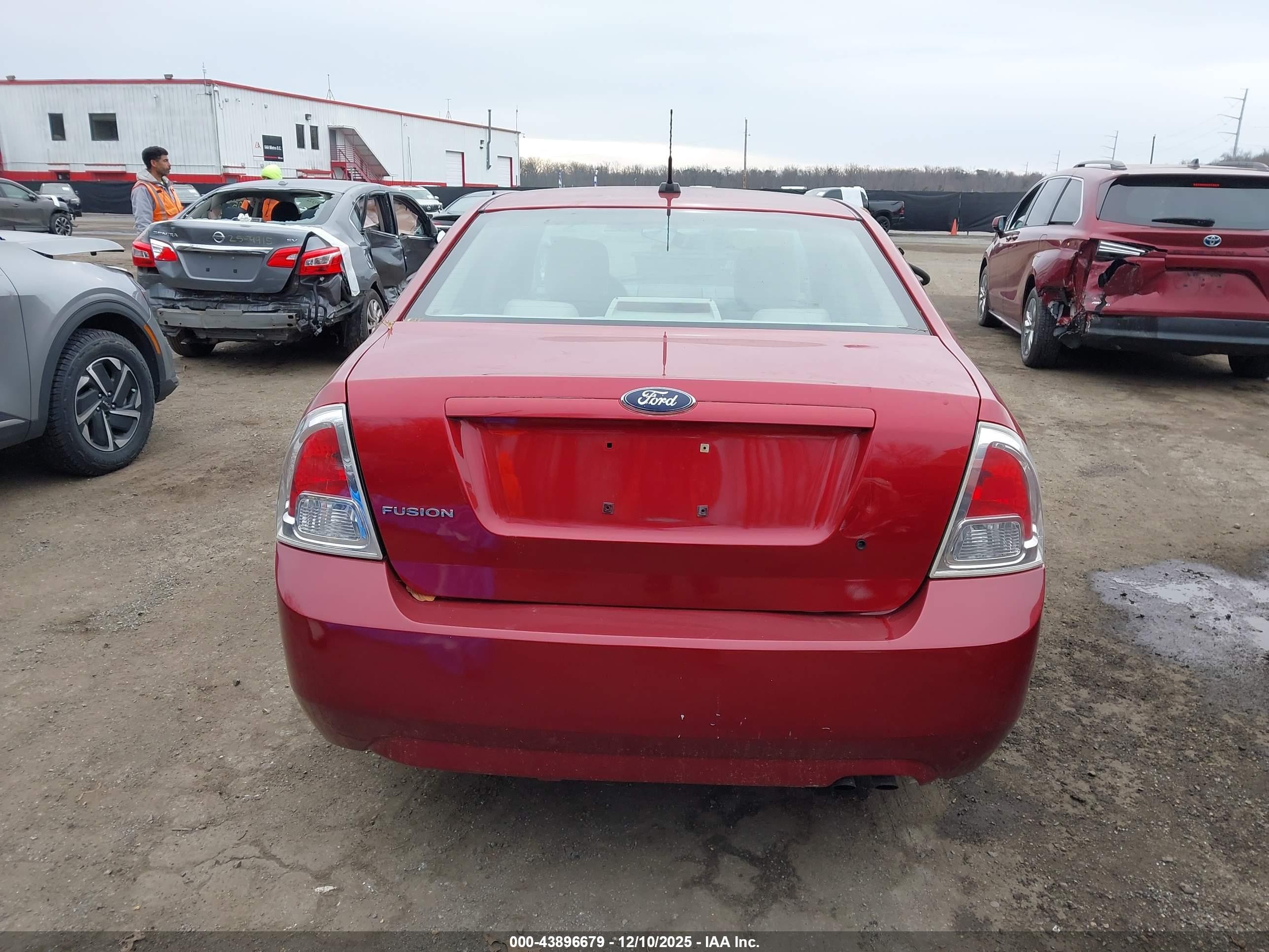 2009 Ford Fusion S Красный vin: 3FAHP06ZX9R151659