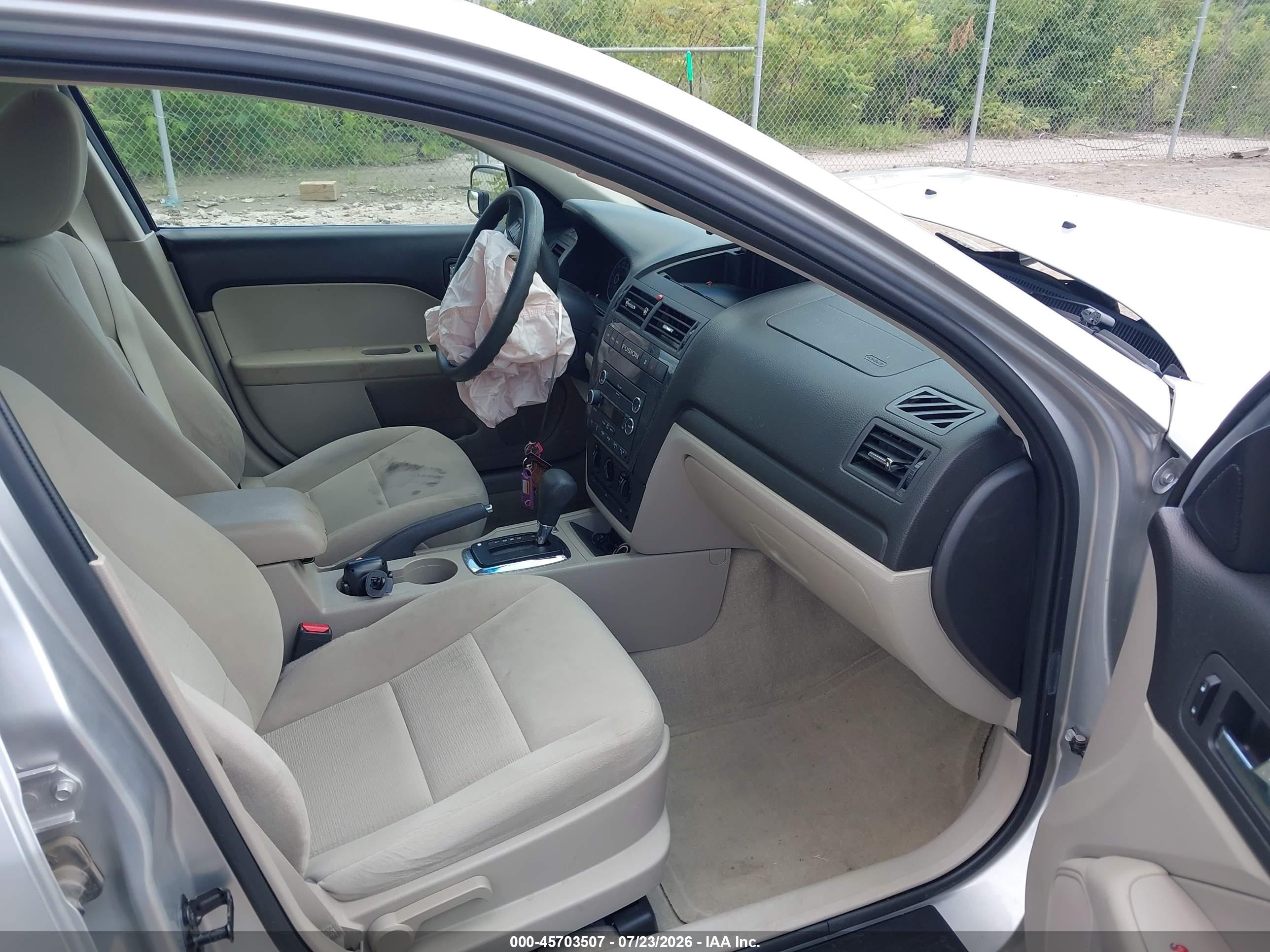 2009 Ford Fusion Se Silver vin: 3FAHP07109R166017