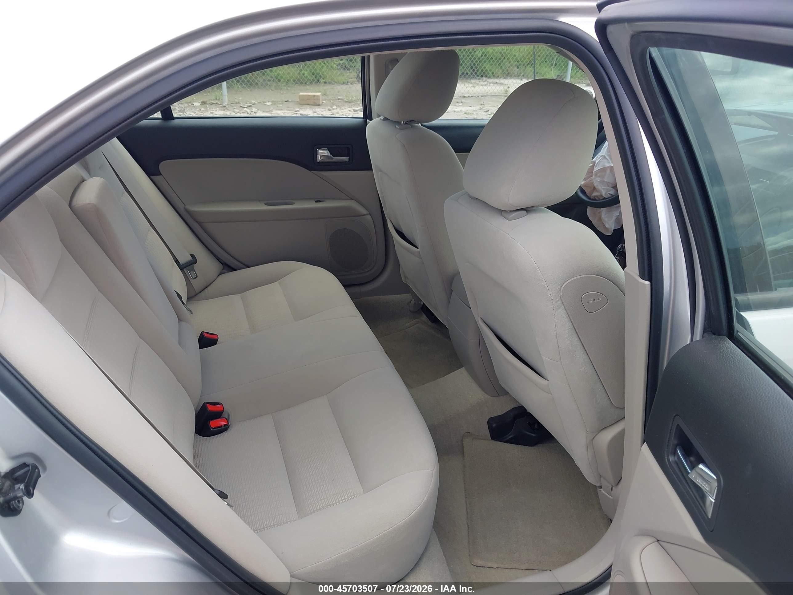 2009 Ford Fusion Se Silver vin: 3FAHP07109R166017