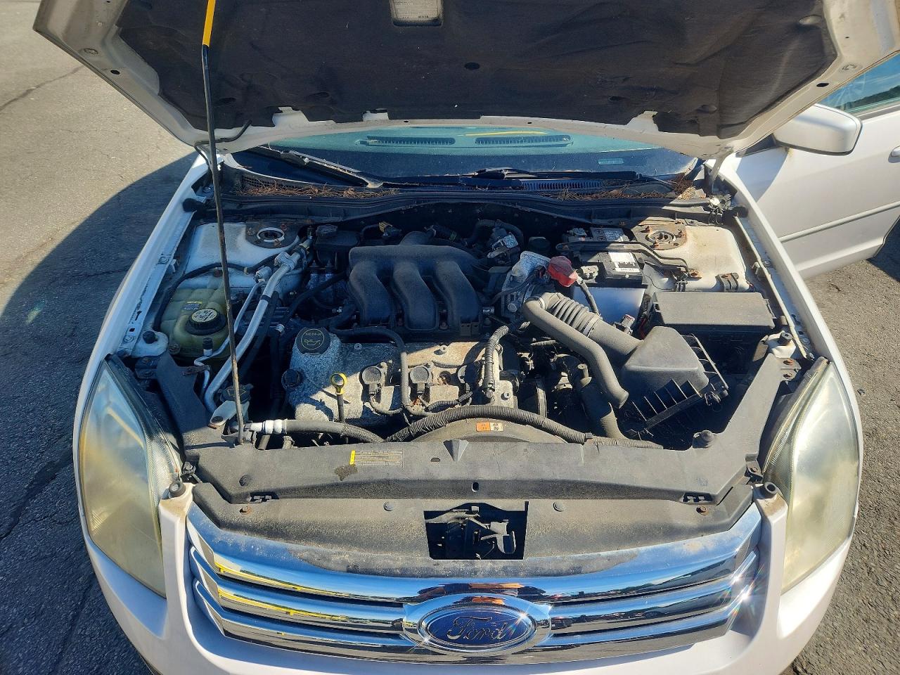 2009 Ford Fusion Se White vin: 3FAHP07169R102077
