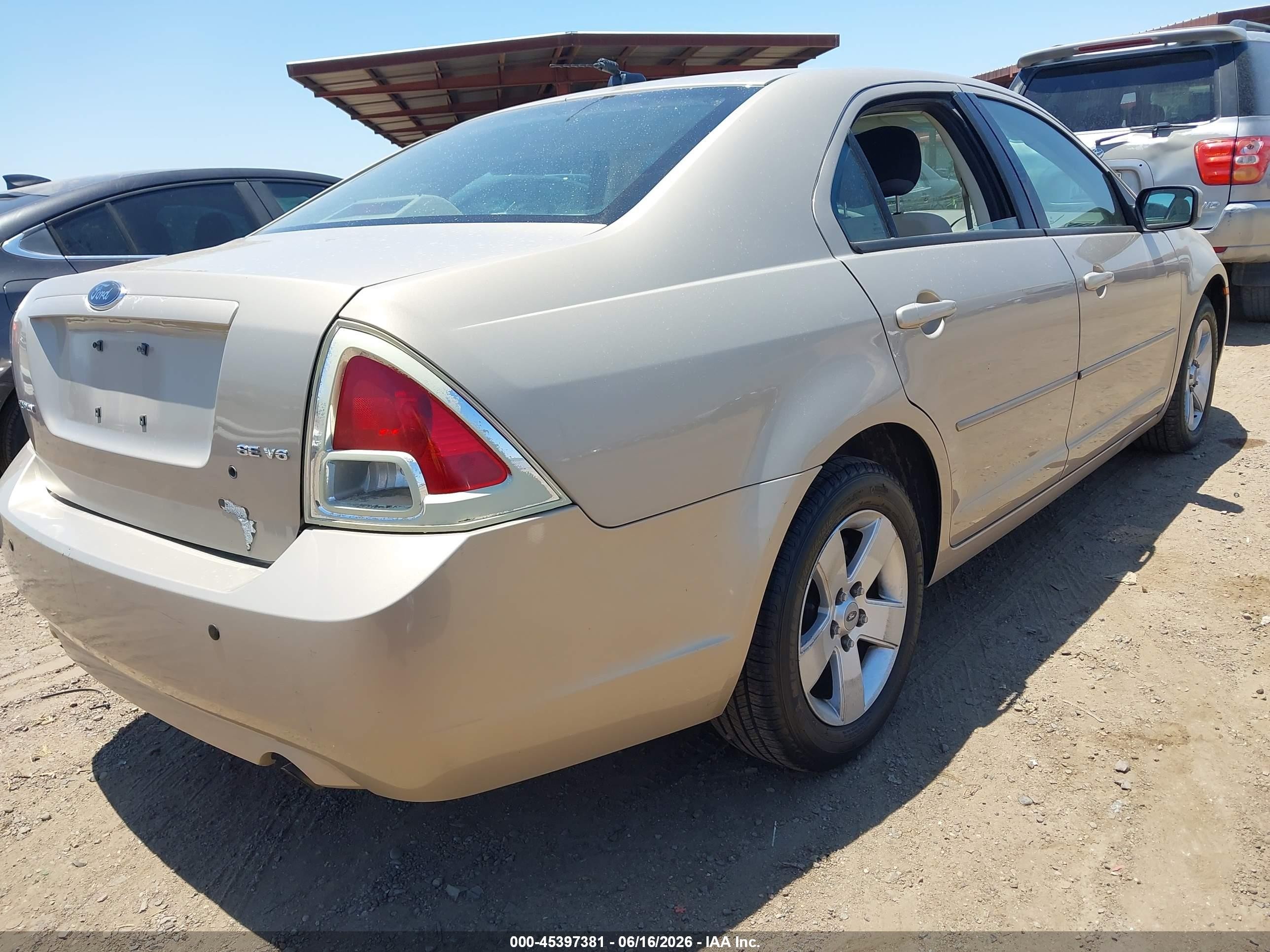 2007 Ford Fusion Se Tan vin: 3FAHP07187R228146