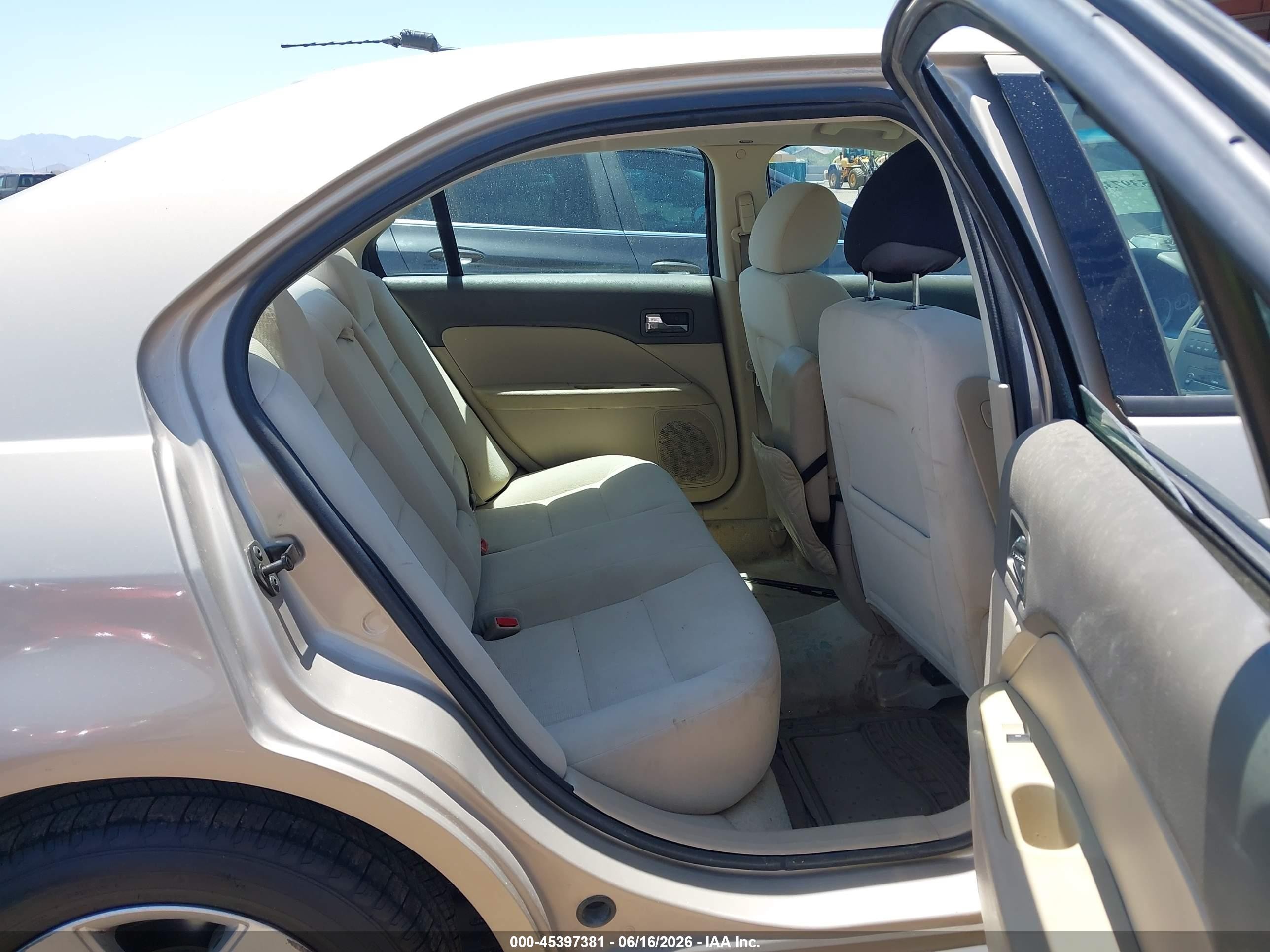 2007 Ford Fusion Se Tan vin: 3FAHP07187R228146