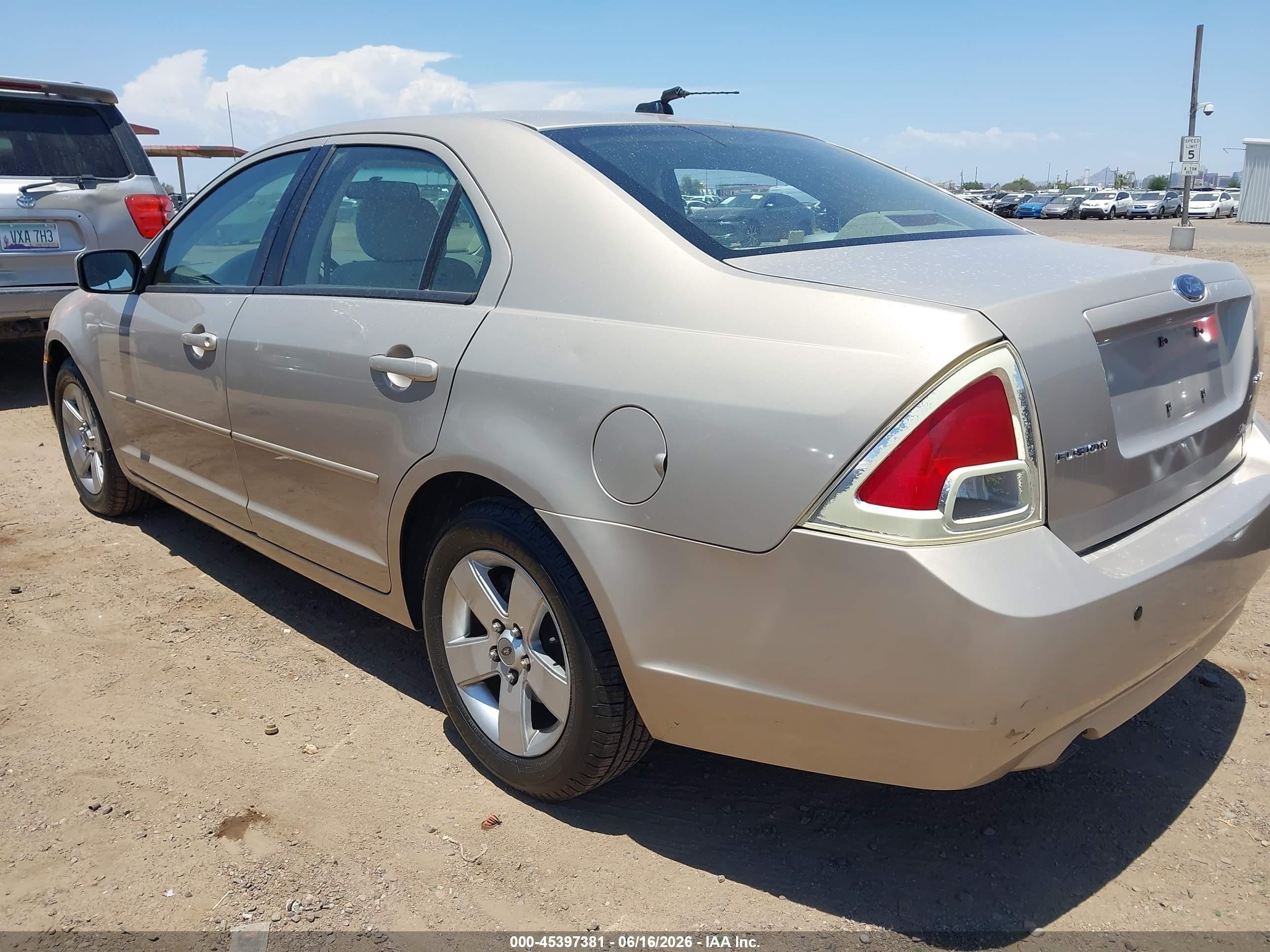 2007 Ford Fusion Se Tan vin: 3FAHP07187R228146