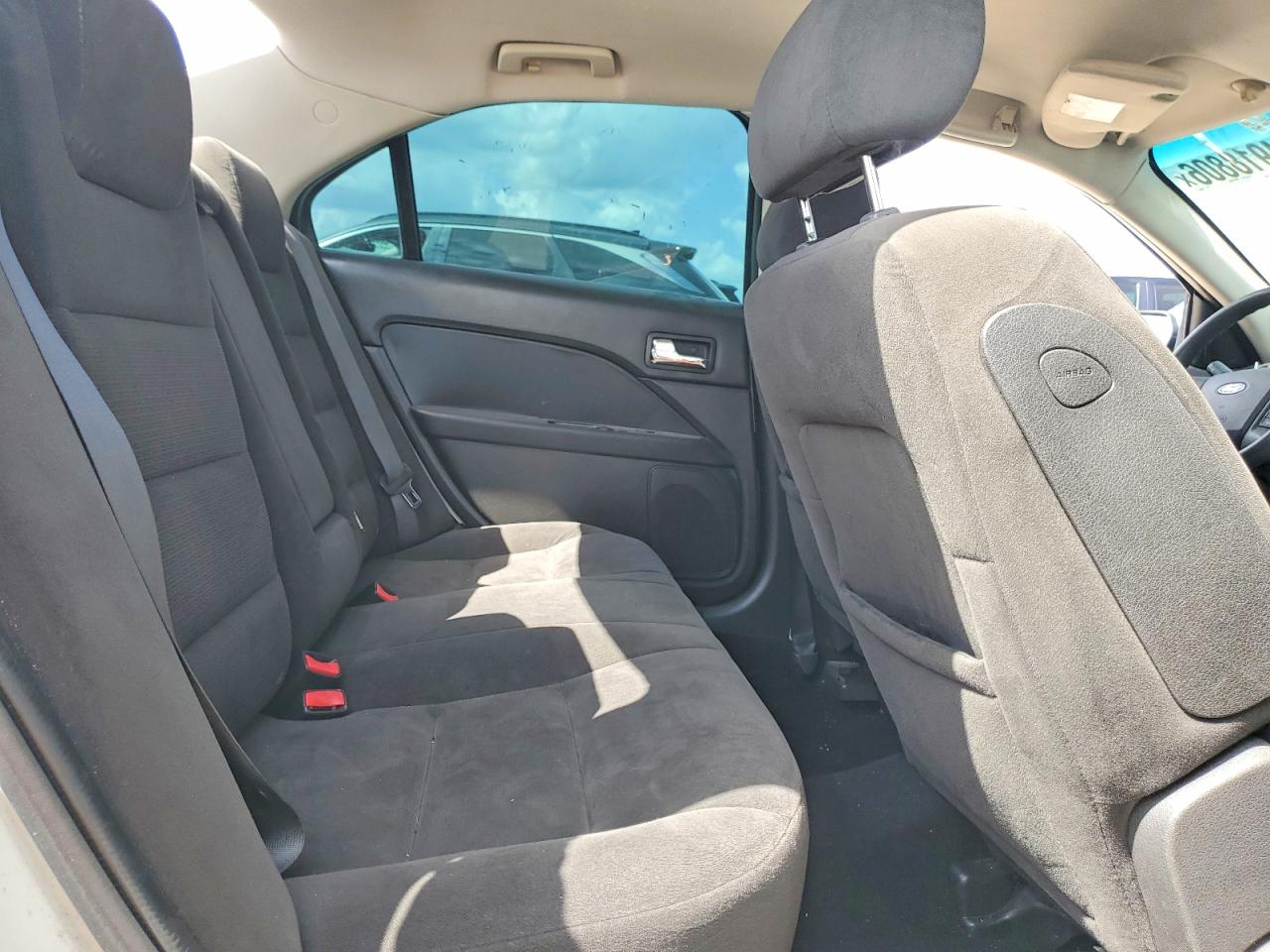2008 Ford Fusion Se White vin: 3FAHP07188R149805