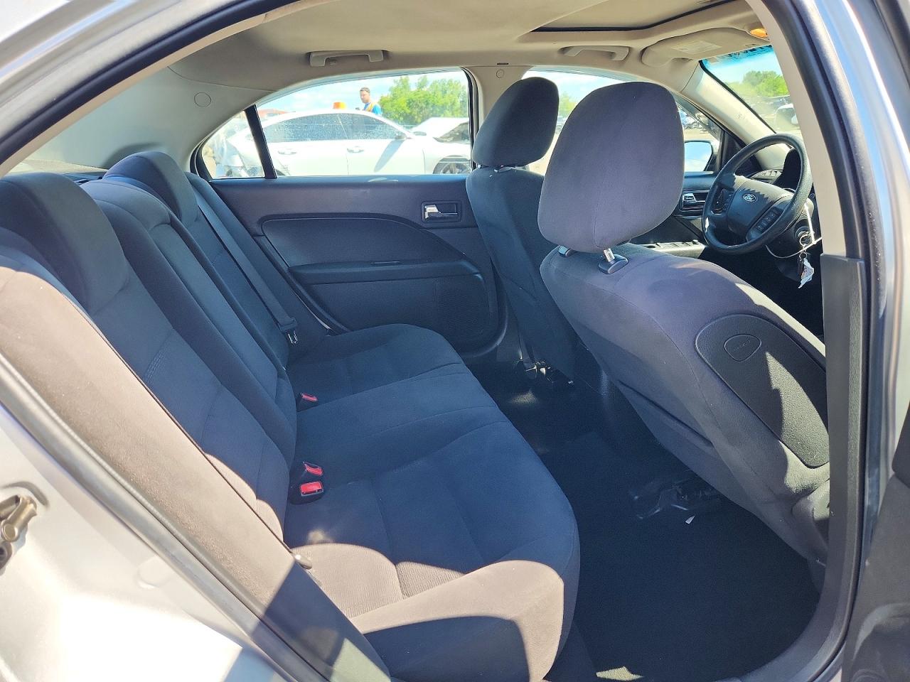 2009 Ford Fusion Se Silver vin: 3FAHP07189R112917