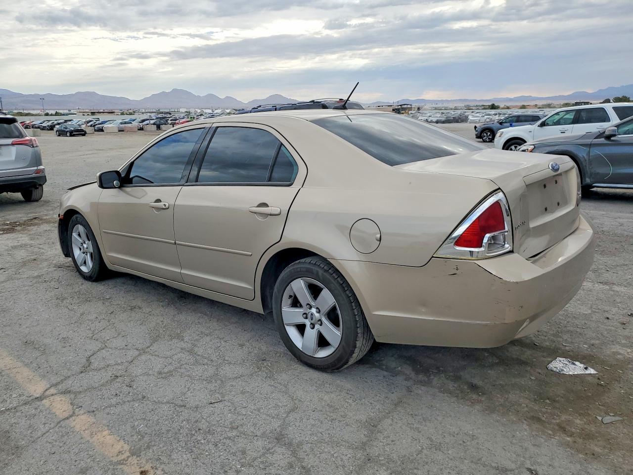 2007 Ford Fusion Se Желто-коричневый vin: 3FAHP07Z17R190037
