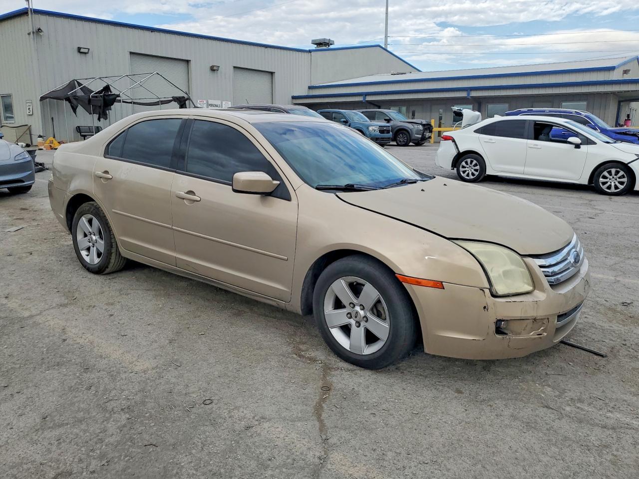 2007 Ford Fusion Se Желто-коричневый vin: 3FAHP07Z17R190037
