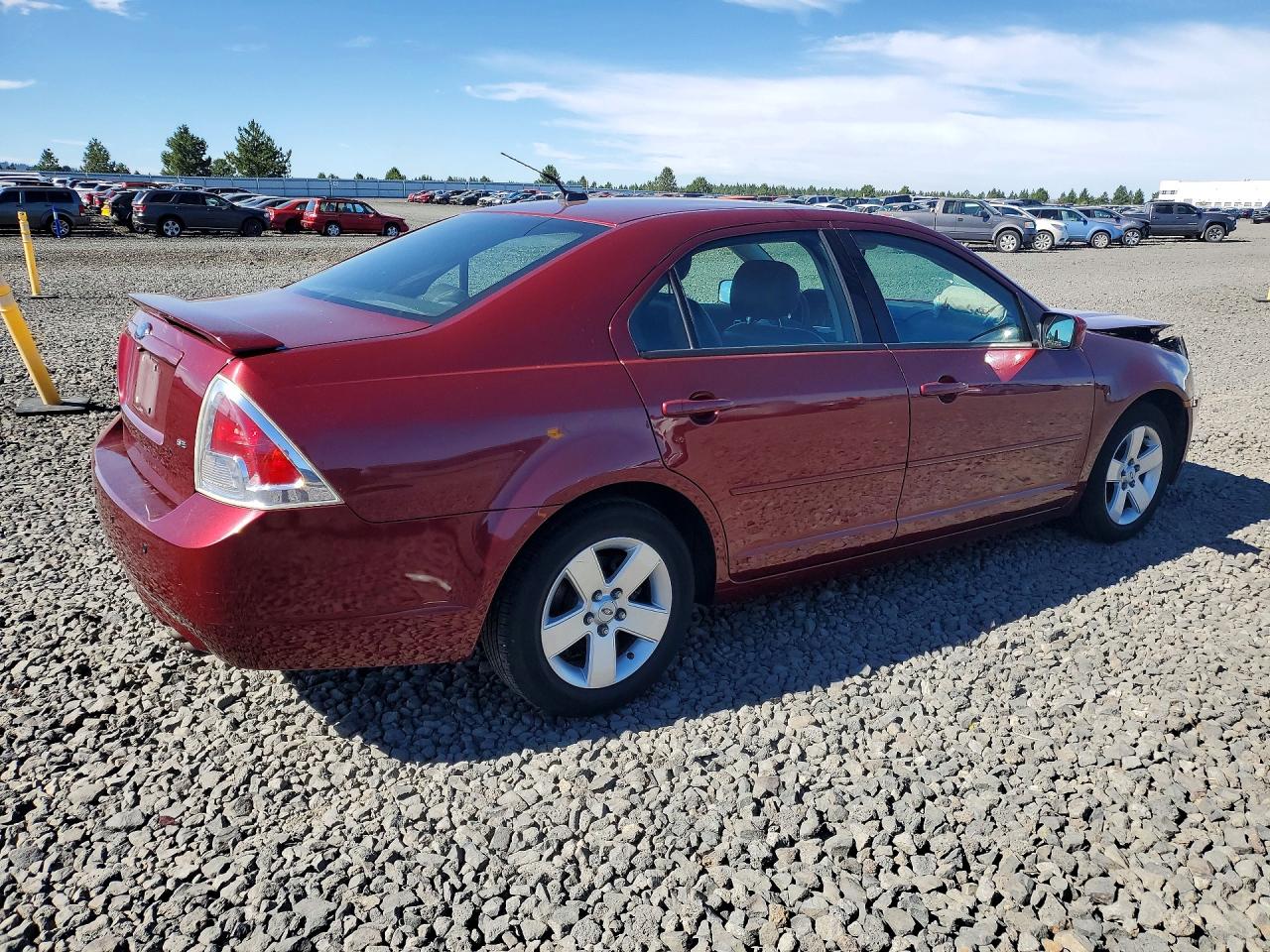 2007 Ford Fusion Se Red vin: 3FAHP07Z27R132826