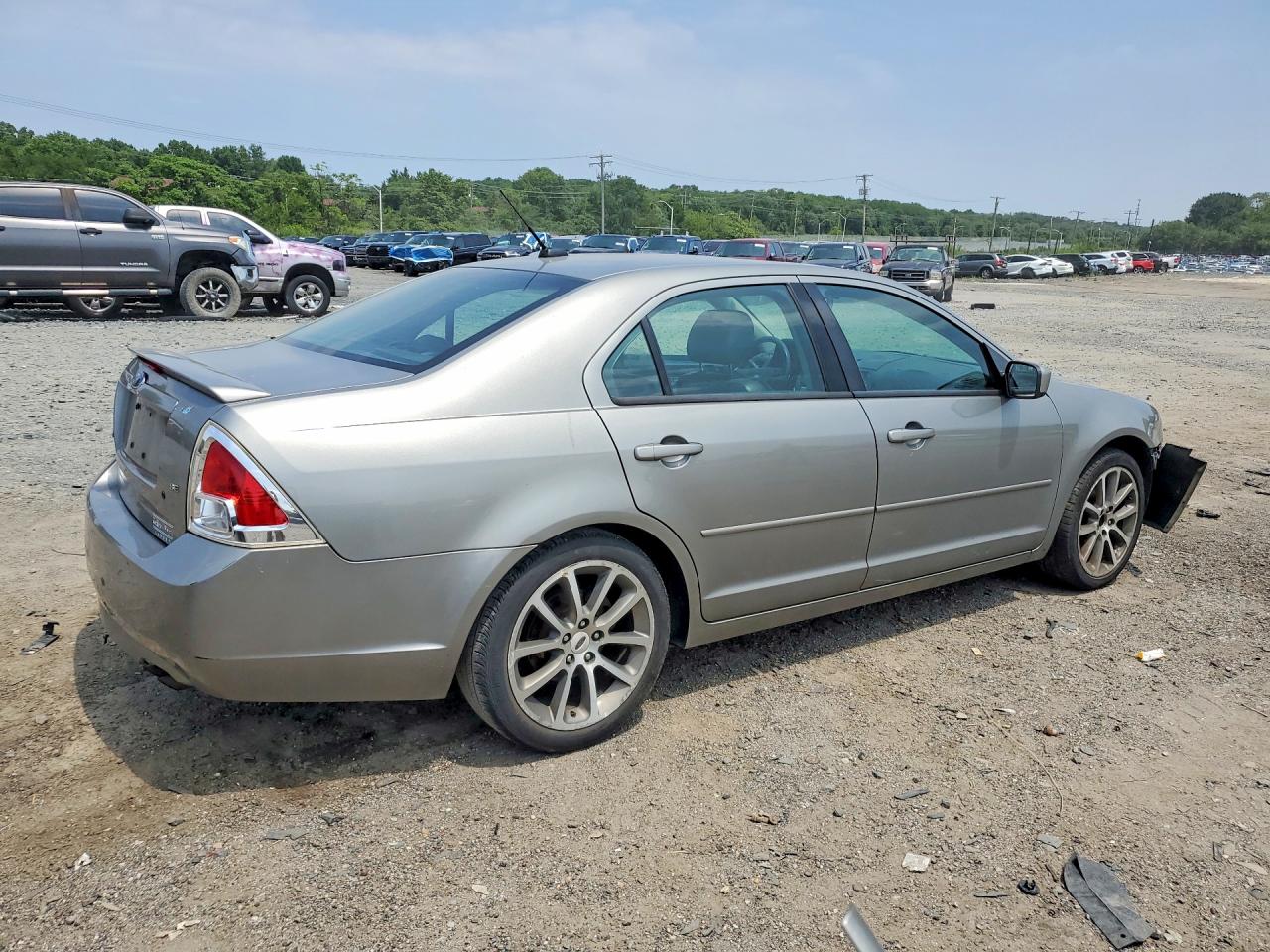 2008 Ford Fusion Se Silver vin: 3FAHP07Z38R272420
