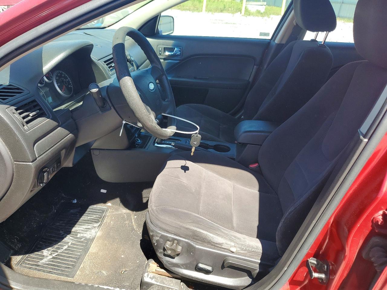 2009 Ford Fusion Se Red vin: 3FAHP07Z39R187823