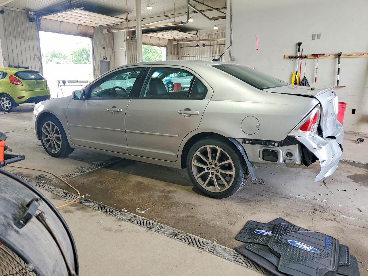 2009 Ford Fusion Se Silver vin: 3FAHP07Z39R211635