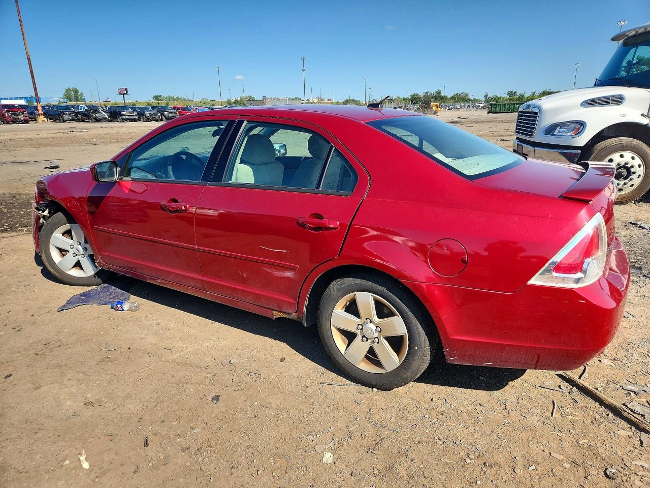 2008 Ford Fusion Se Red vin: 3FAHP07Z58R190298
