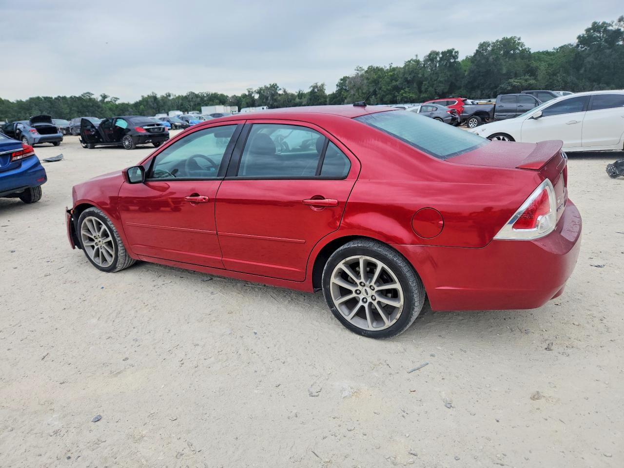 2008 Ford Fusion Se Red vin: 3FAHP07Z68R185076