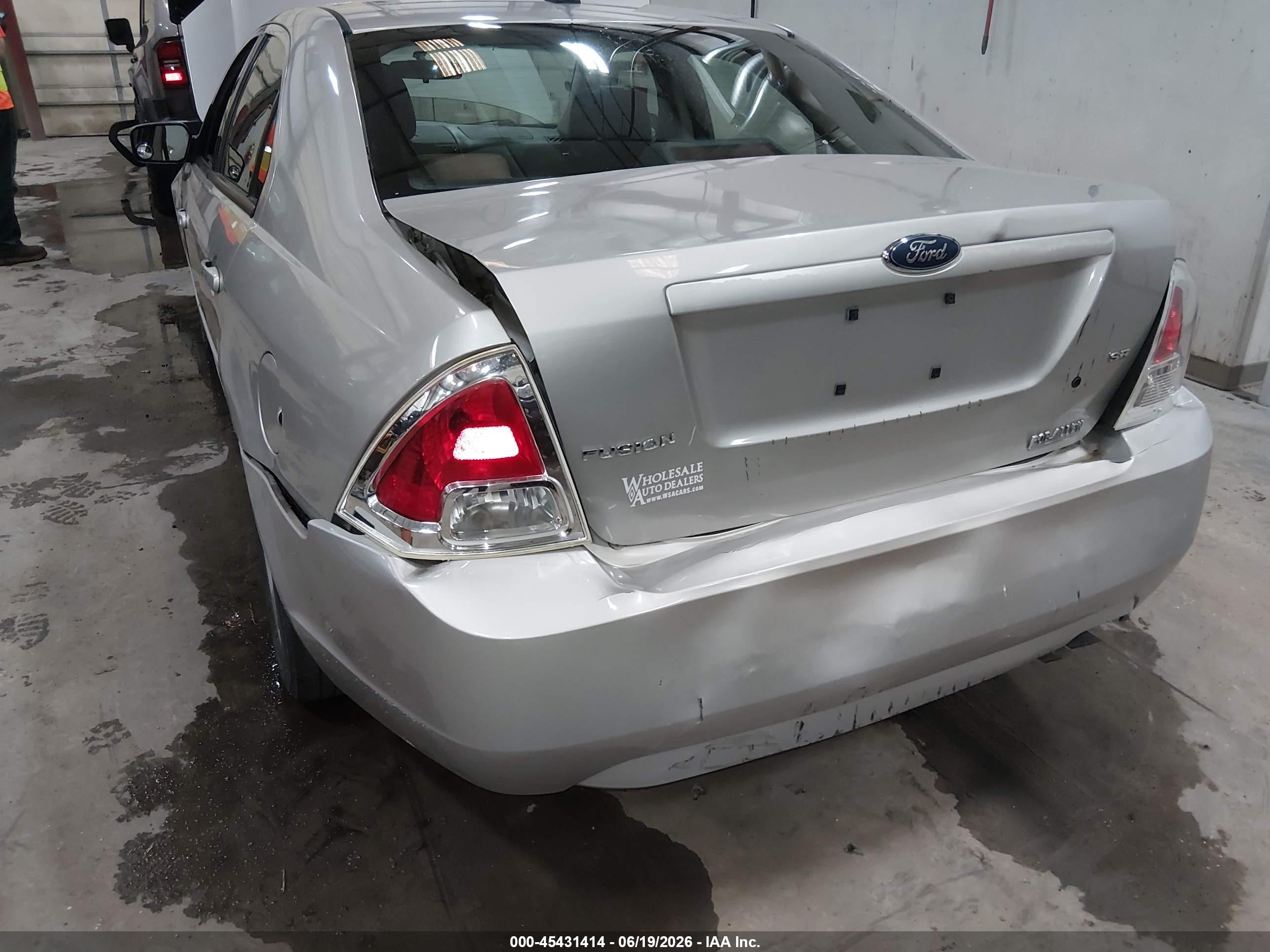 2008 Ford Fusion Se Silver vin: 3FAHP07Z68R196918