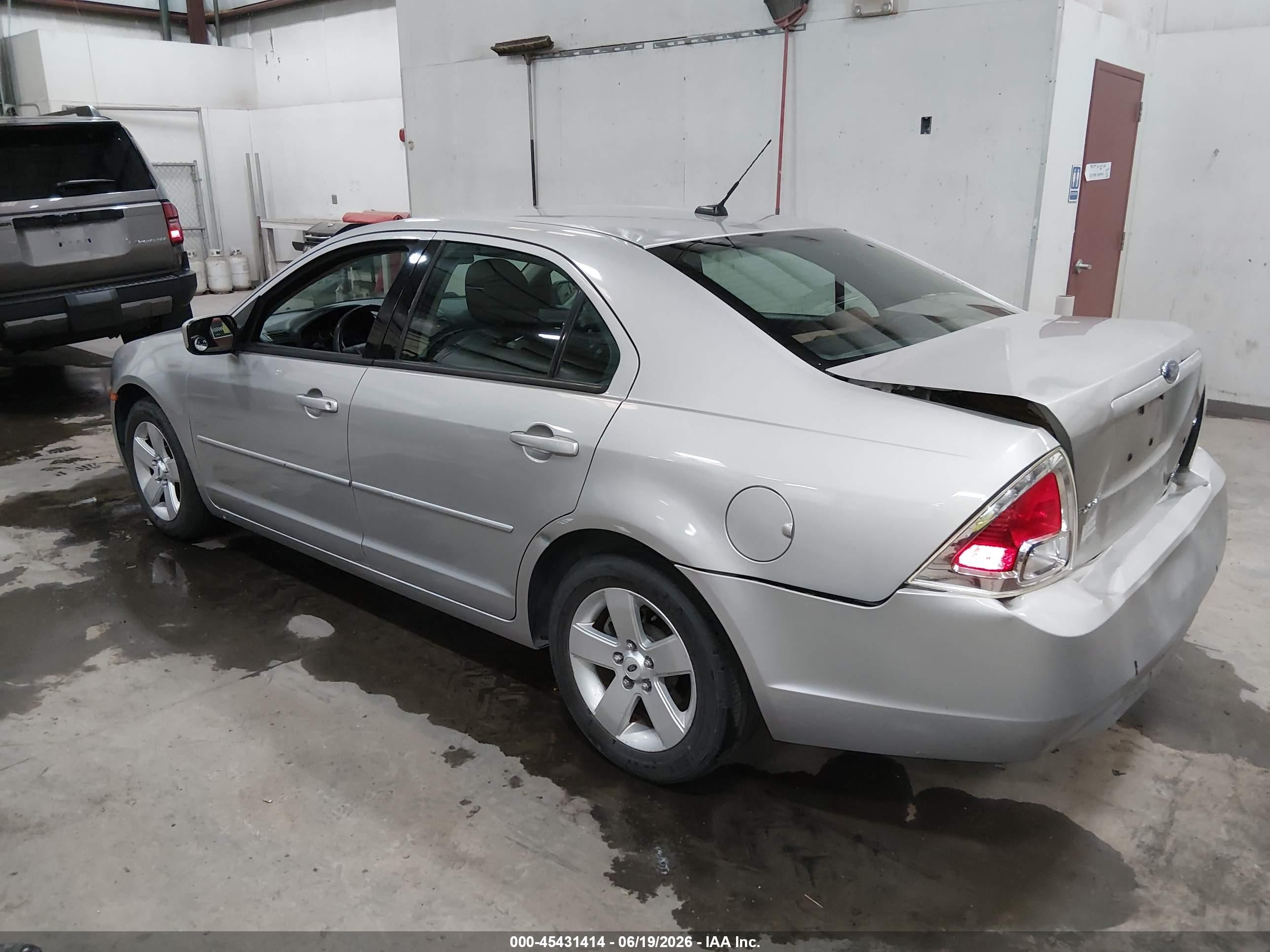 2008 Ford Fusion Se Silver vin: 3FAHP07Z68R196918
