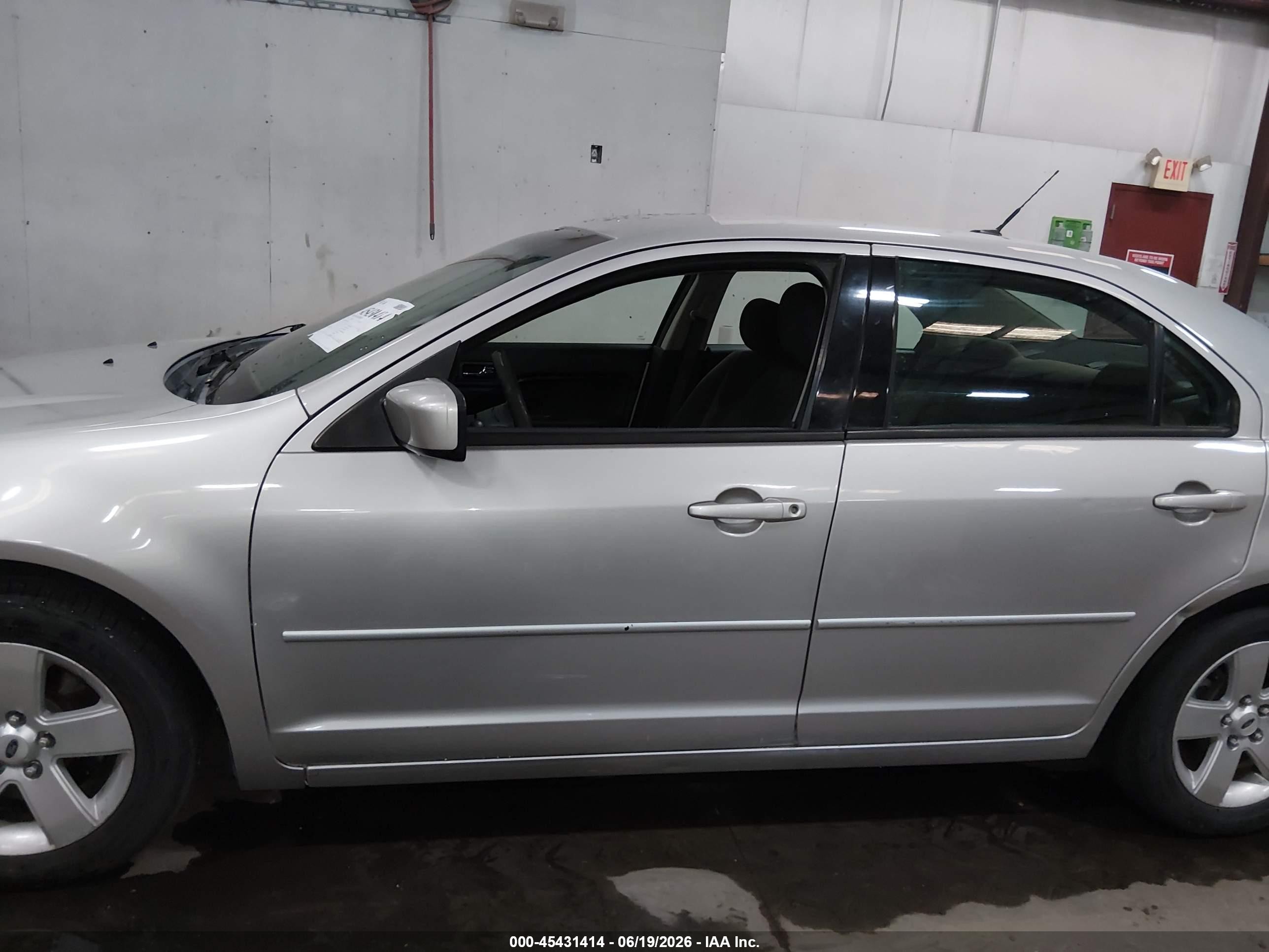 2008 Ford Fusion Se Silver vin: 3FAHP07Z68R196918