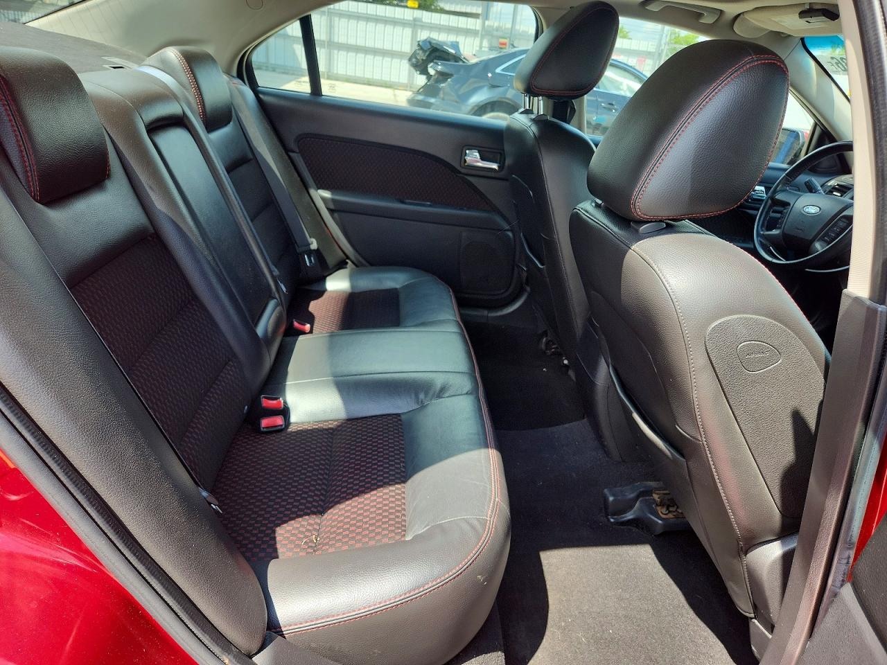 2009 Ford Fusion Se Red vin: 3FAHP07Z69R117510