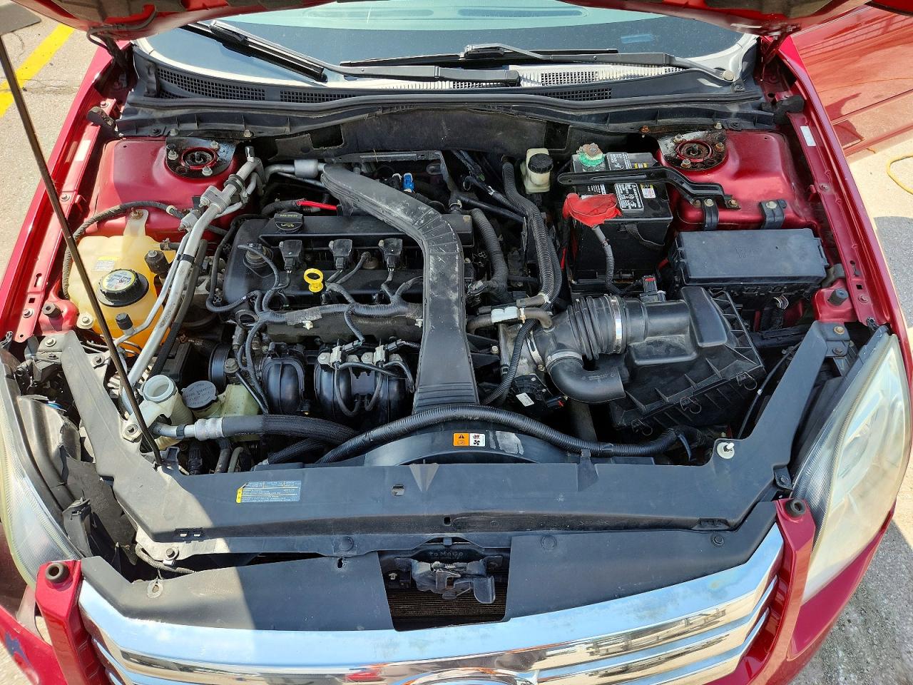 2009 Ford Fusion Se Red vin: 3FAHP07Z69R117510