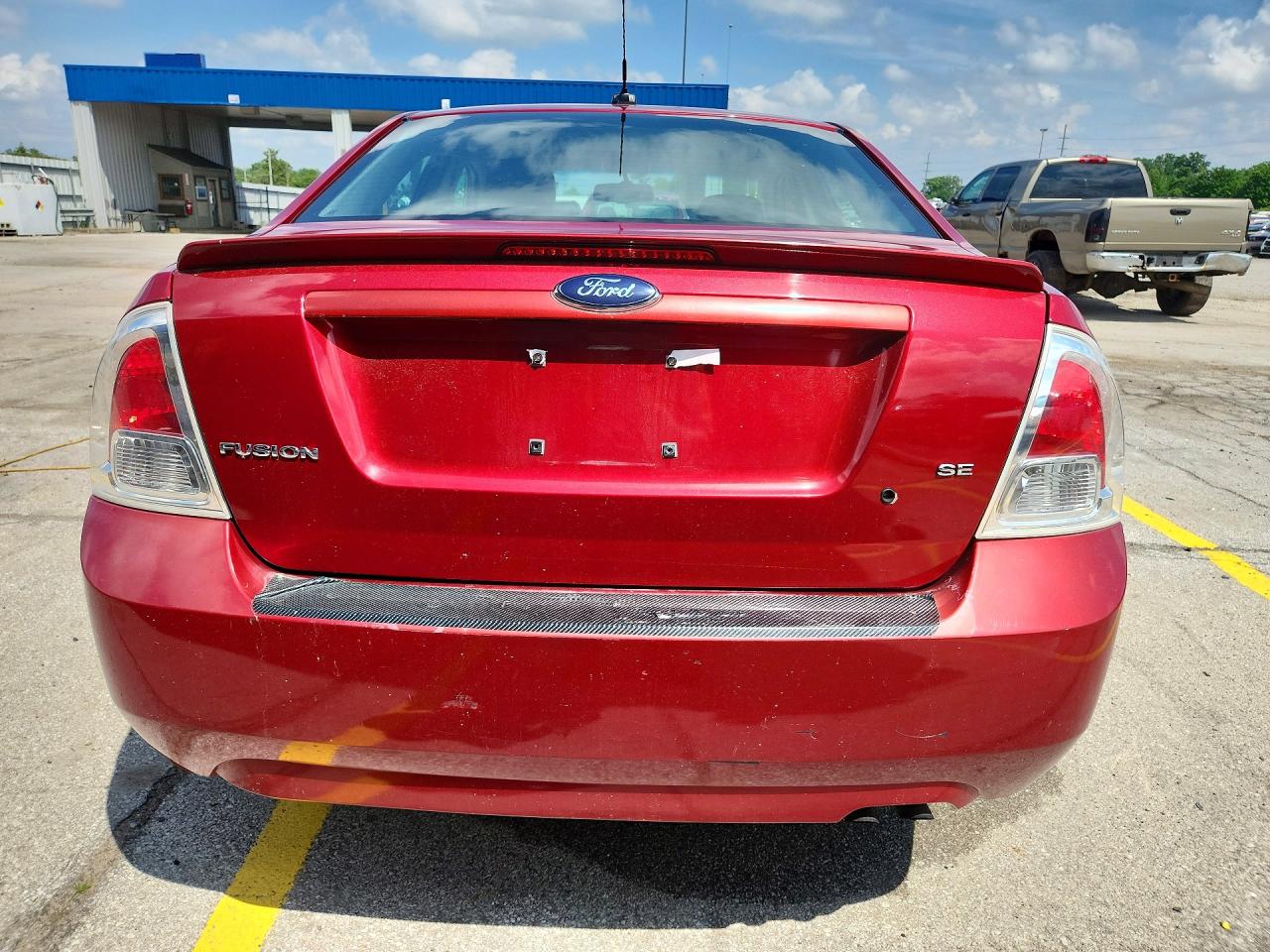 2009 Ford Fusion Se Red vin: 3FAHP07Z69R117510