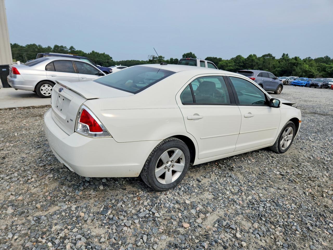 2008 Ford Fusion Se White vin: 3FAHP07Z78R137344