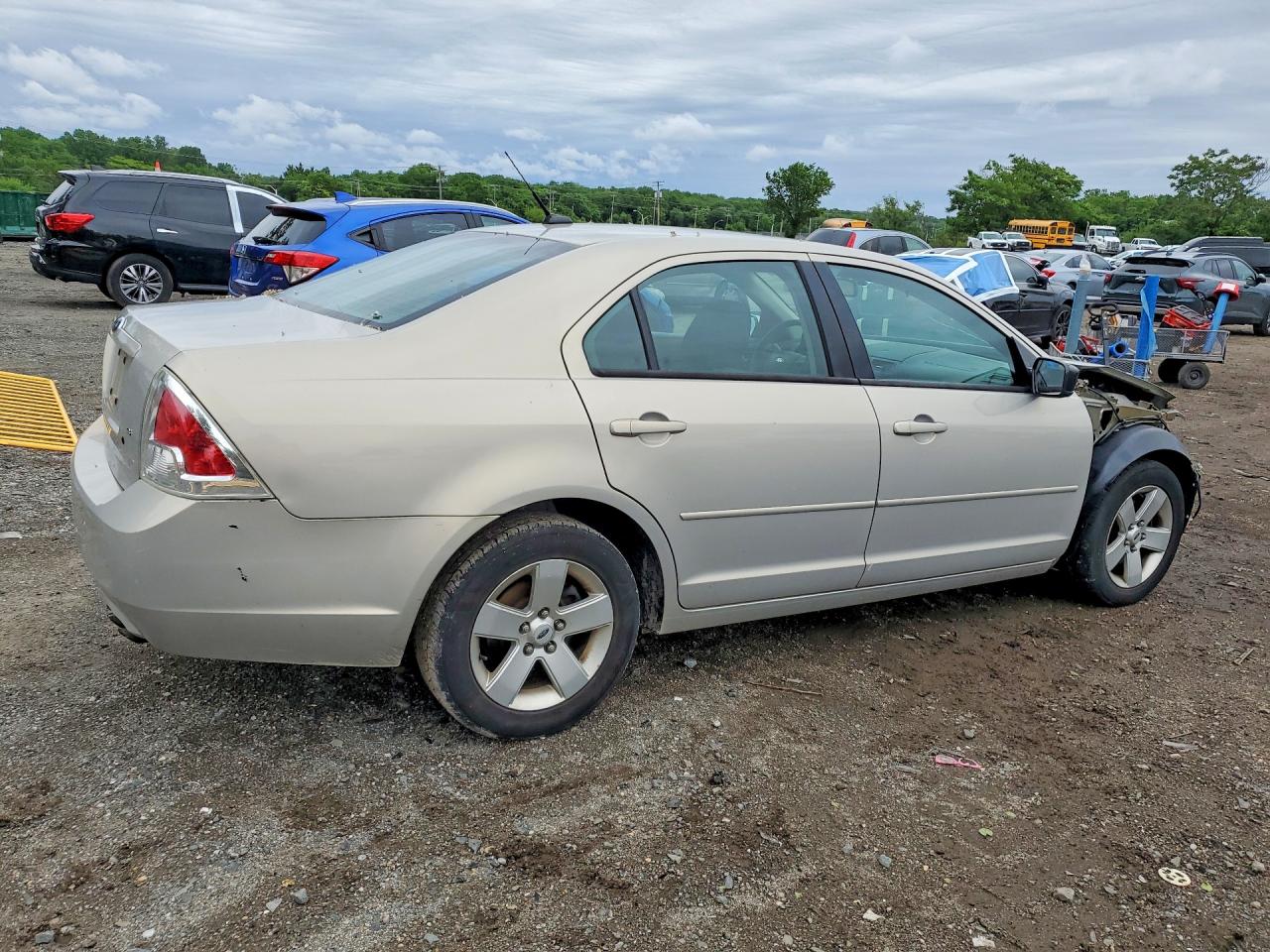 2009 Ford Fusion Se Silver vin: 3FAHP07Z79R138494