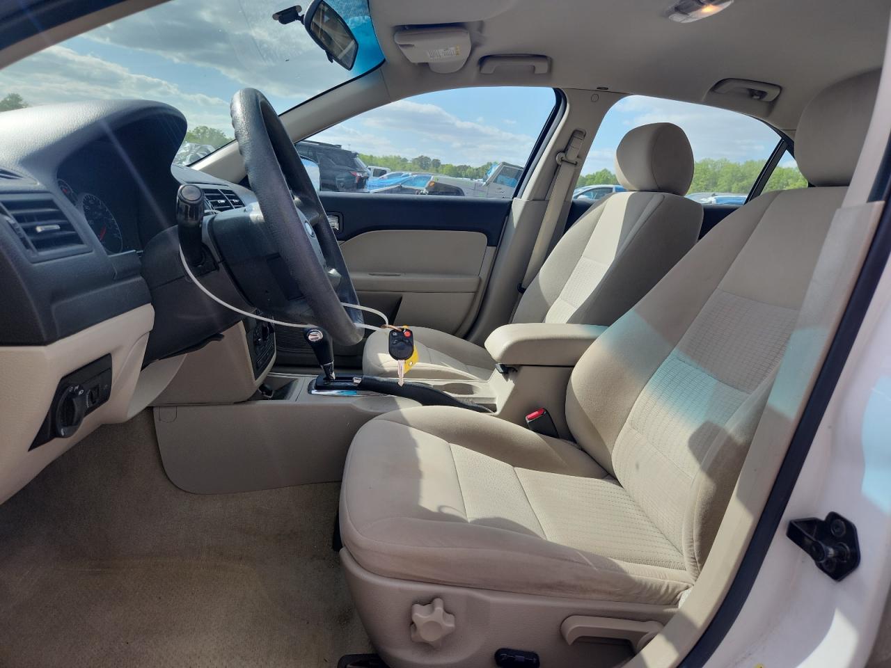 2007 Ford Fusion White vin: 3FAHP07Z87R130756