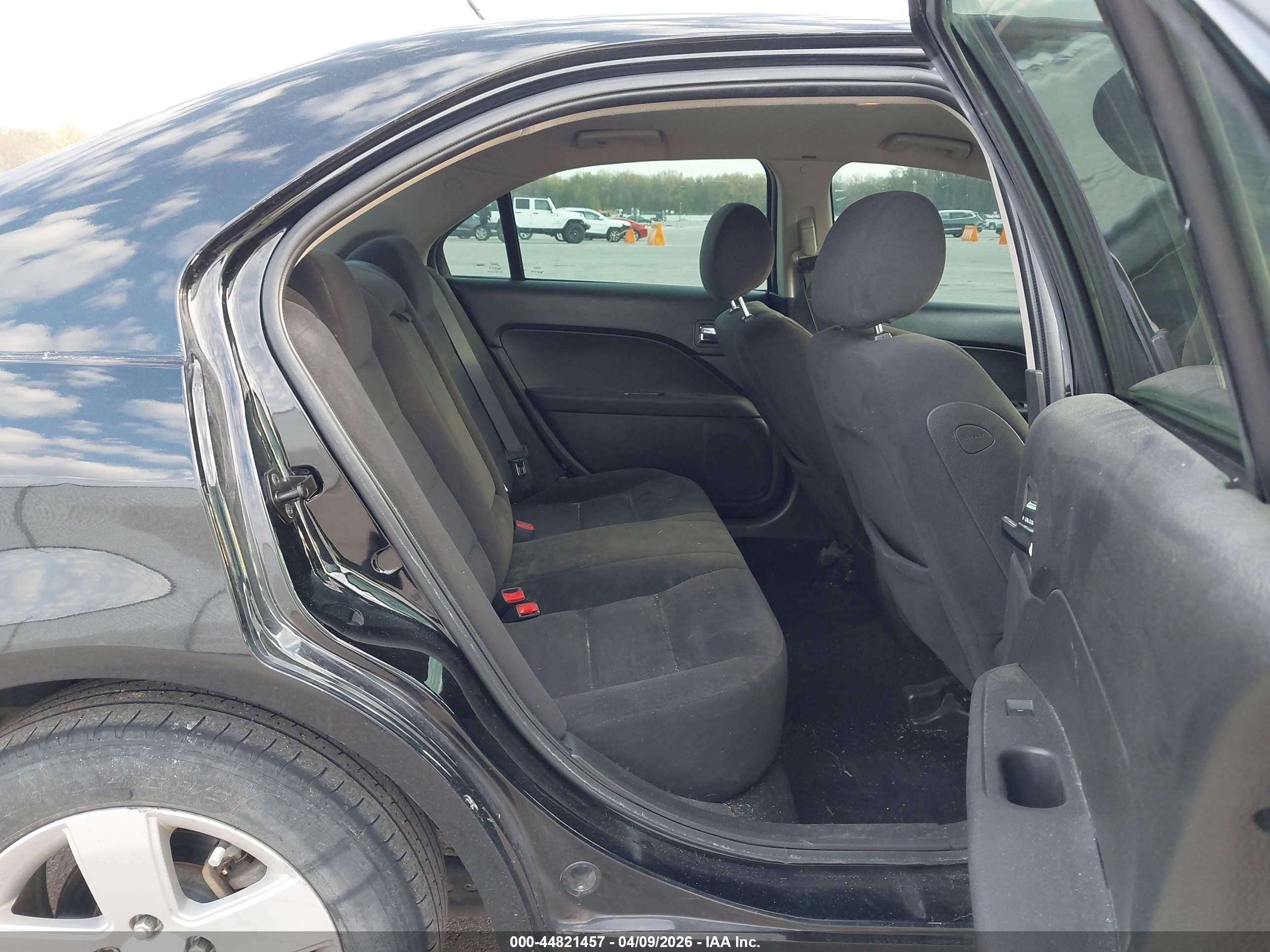 2008 Ford Fusion Se Black vin: 3FAHP07Z88R194989