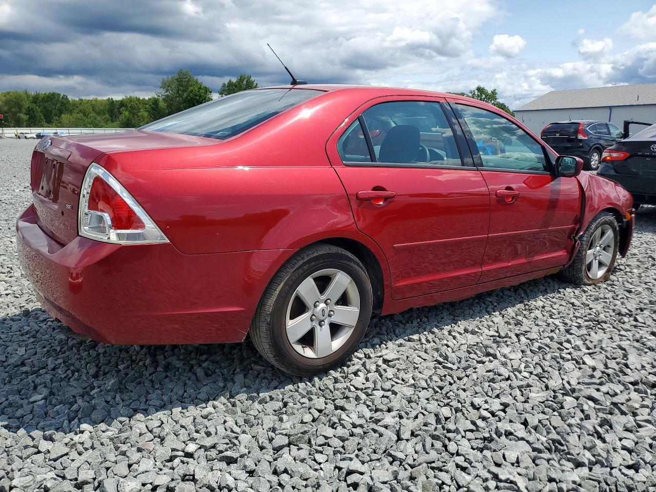 2009 Ford Fusion Se Red vin: 3FAHP07Z89R127262