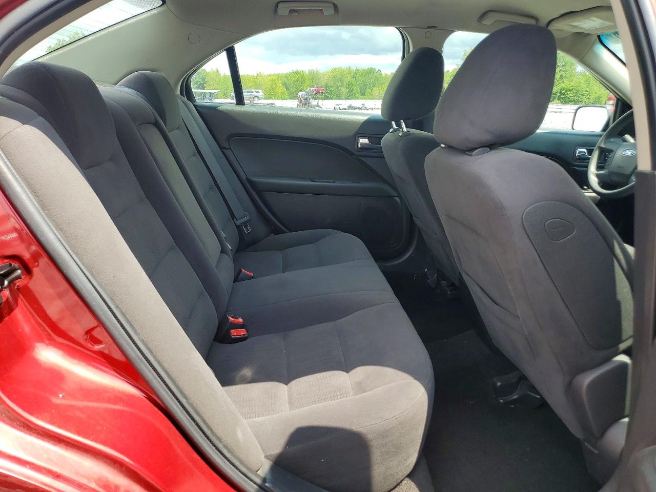 2009 Ford Fusion Se Red vin: 3FAHP07Z89R127262