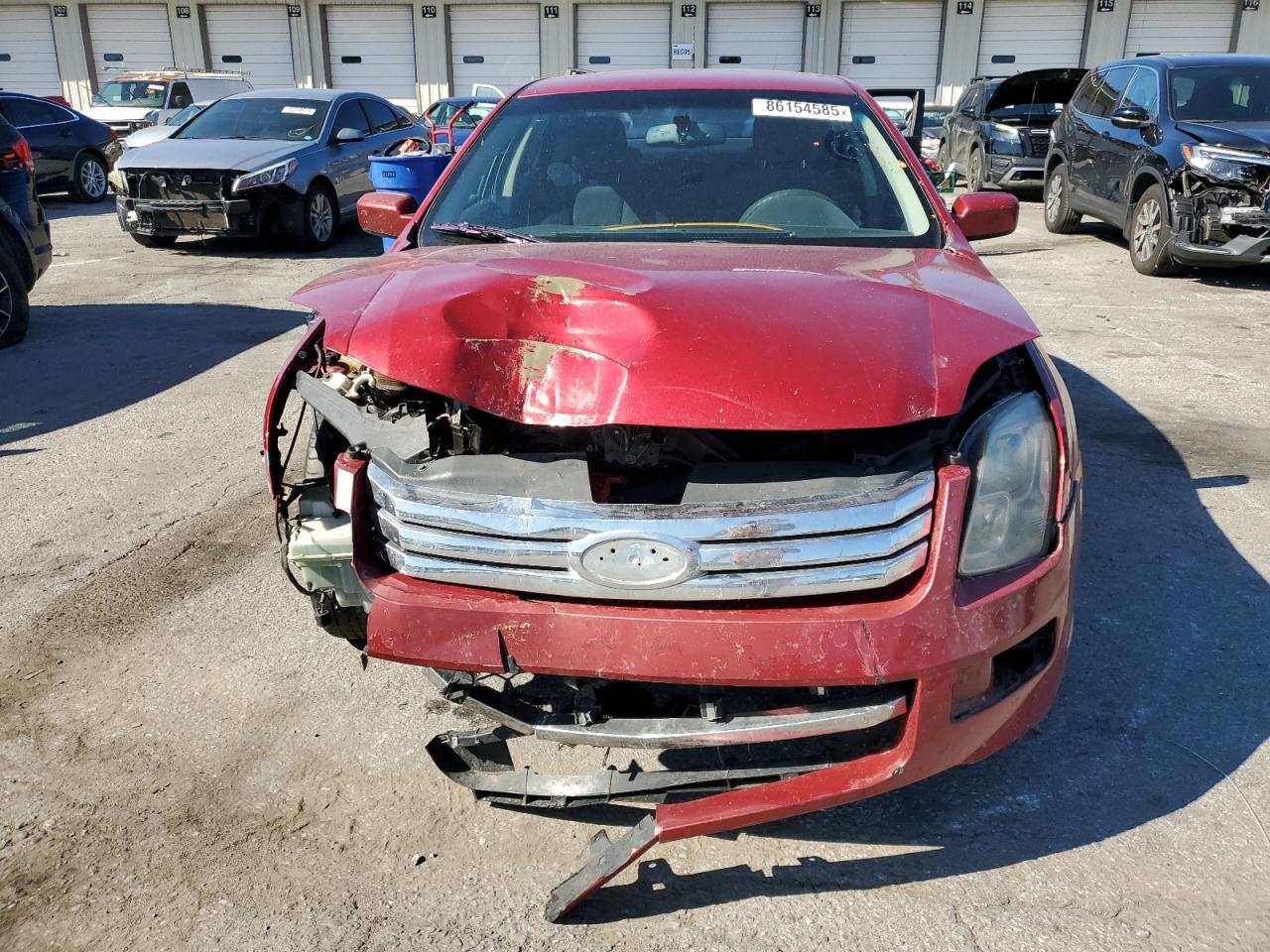 2009 Ford Fusion Se Red vin: 3FAHP07Z89R189597
